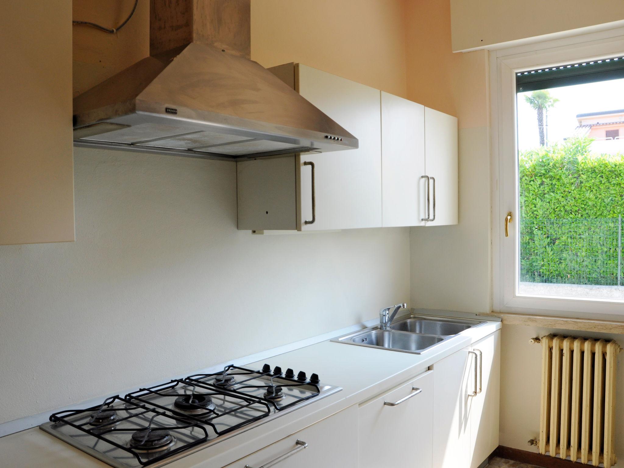 Photo 9 - 3 bedroom Apartment in Lazise with garden and terrace