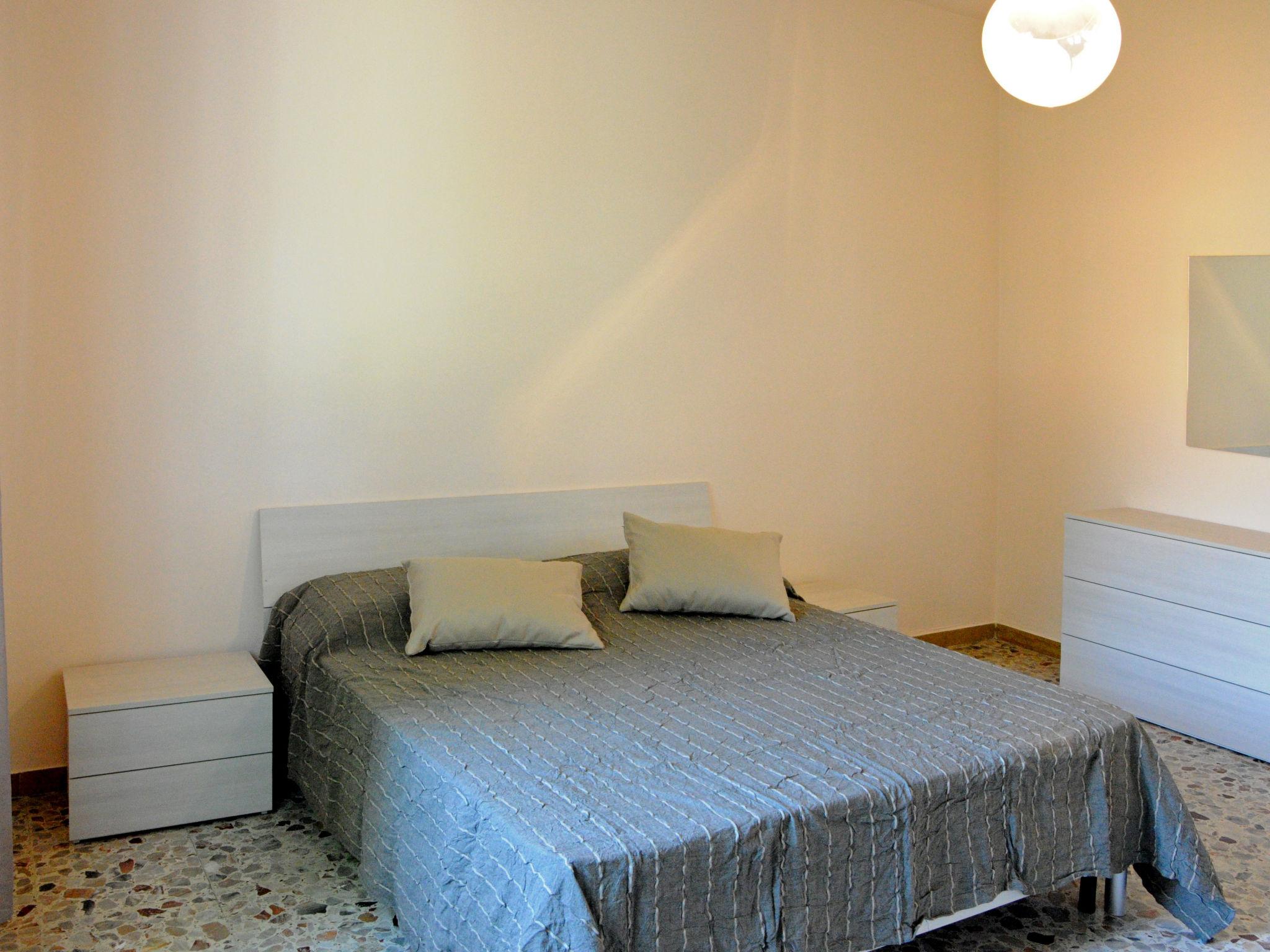 Photo 11 - 3 bedroom Apartment in Lazise with garden and terrace