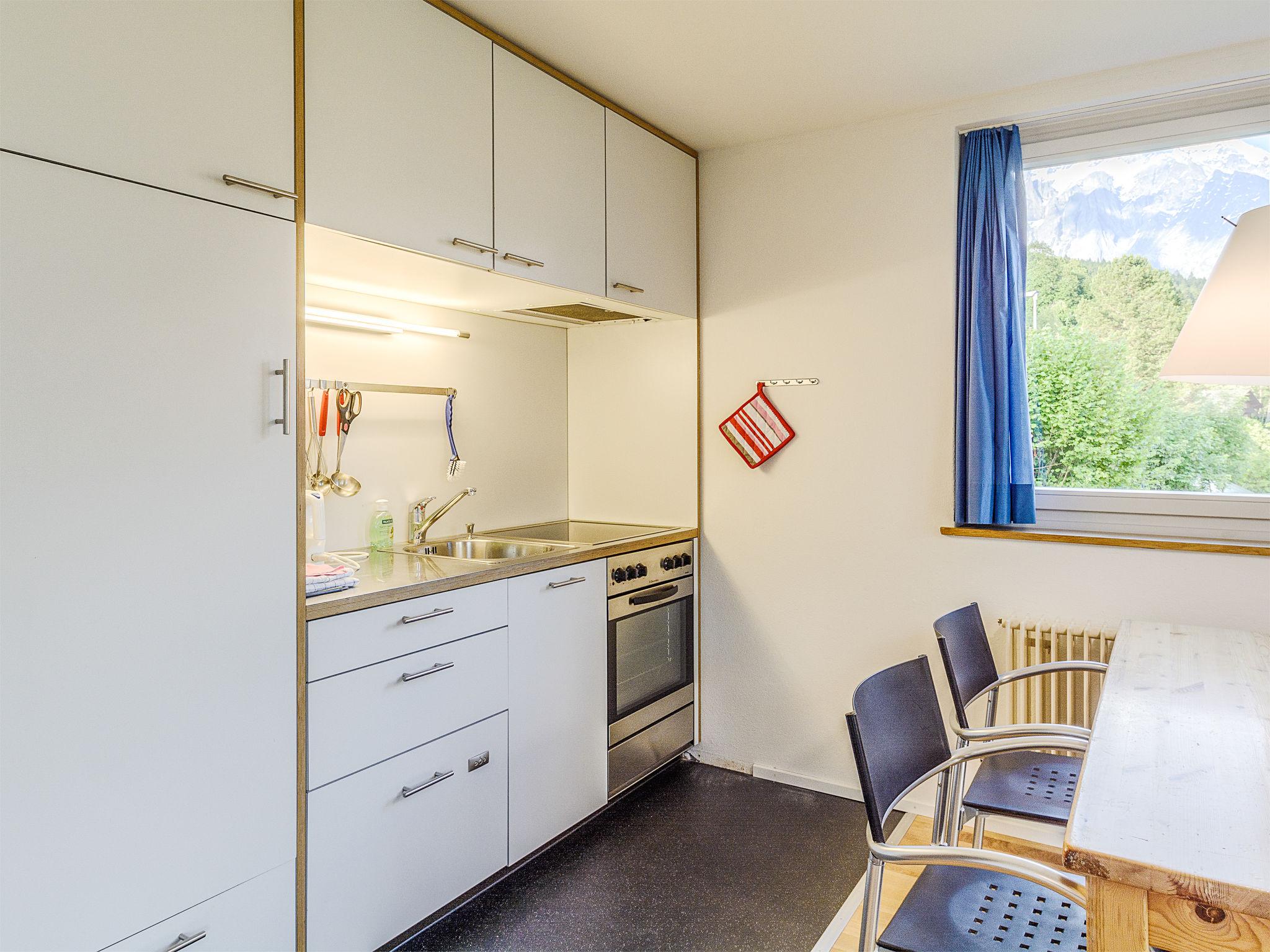 Foto 6 - Apartamento de 1 quarto em Grindelwald com jardim e vista para a montanha