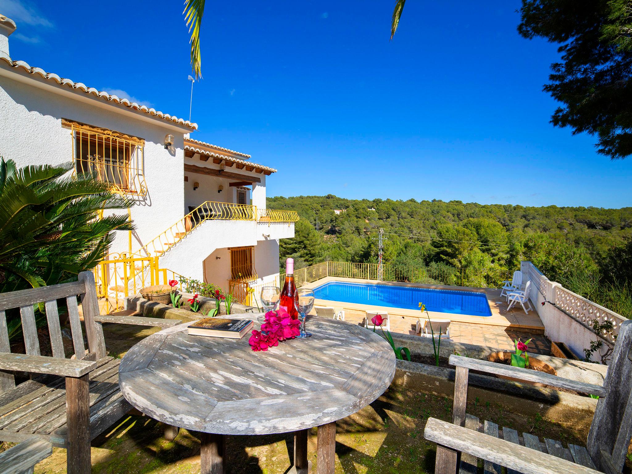 Foto 3 - Casa de 3 quartos em Benissa com piscina privada e vistas do mar