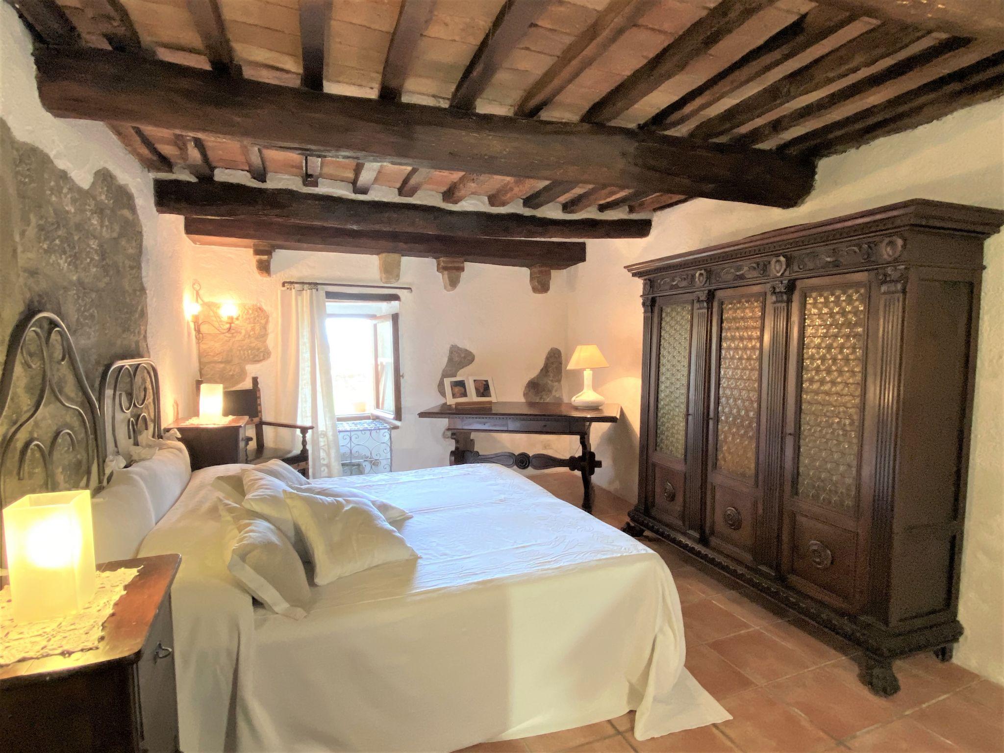 Foto 13 - Appartamento con 2 camere da letto a Montecatini Val di Cecina con giardino