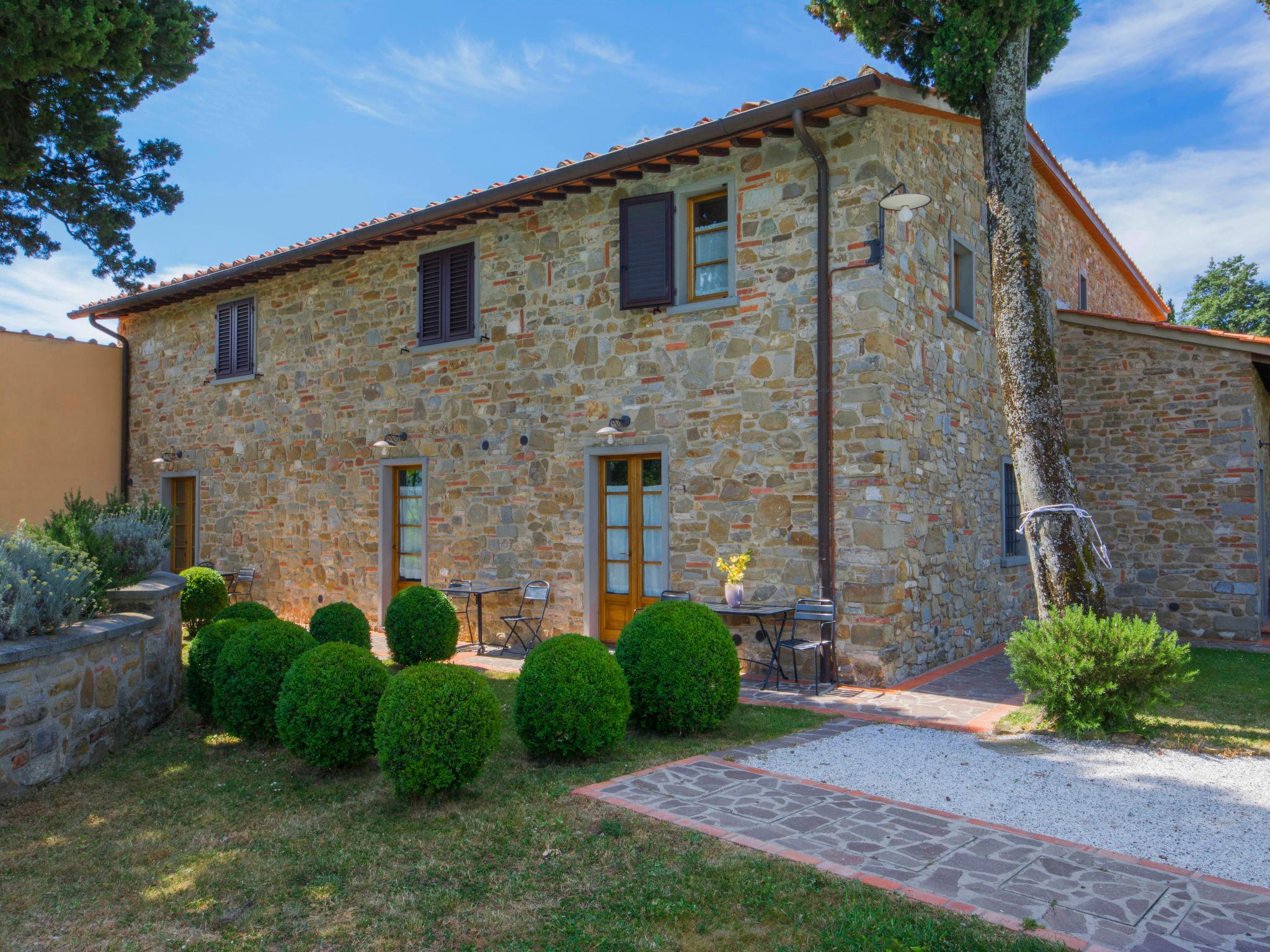 Foto 15 - Apartamento de 2 quartos em Barberino di Mugello com piscina e jardim