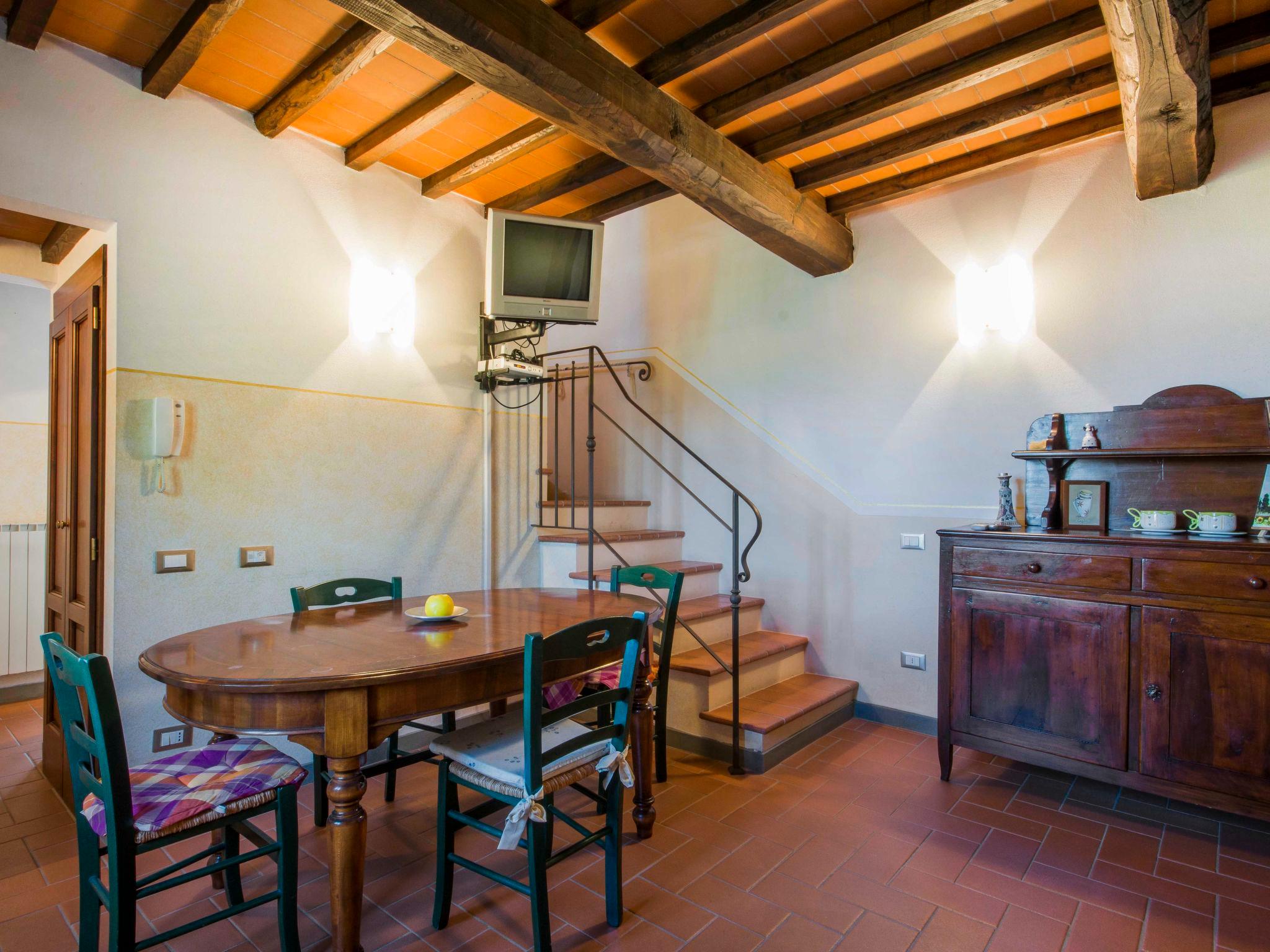 Photo 4 - 1 bedroom Apartment in Barberino di Mugello with swimming pool and garden