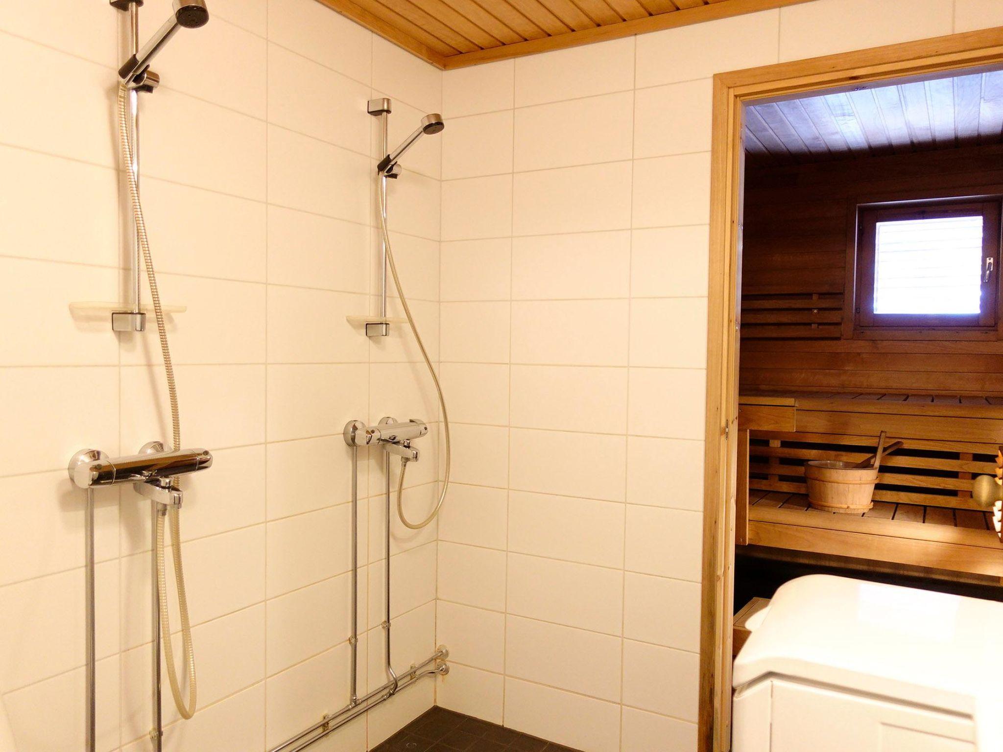 Foto 20 - Casa de 2 quartos em Salla com sauna e vista para a montanha