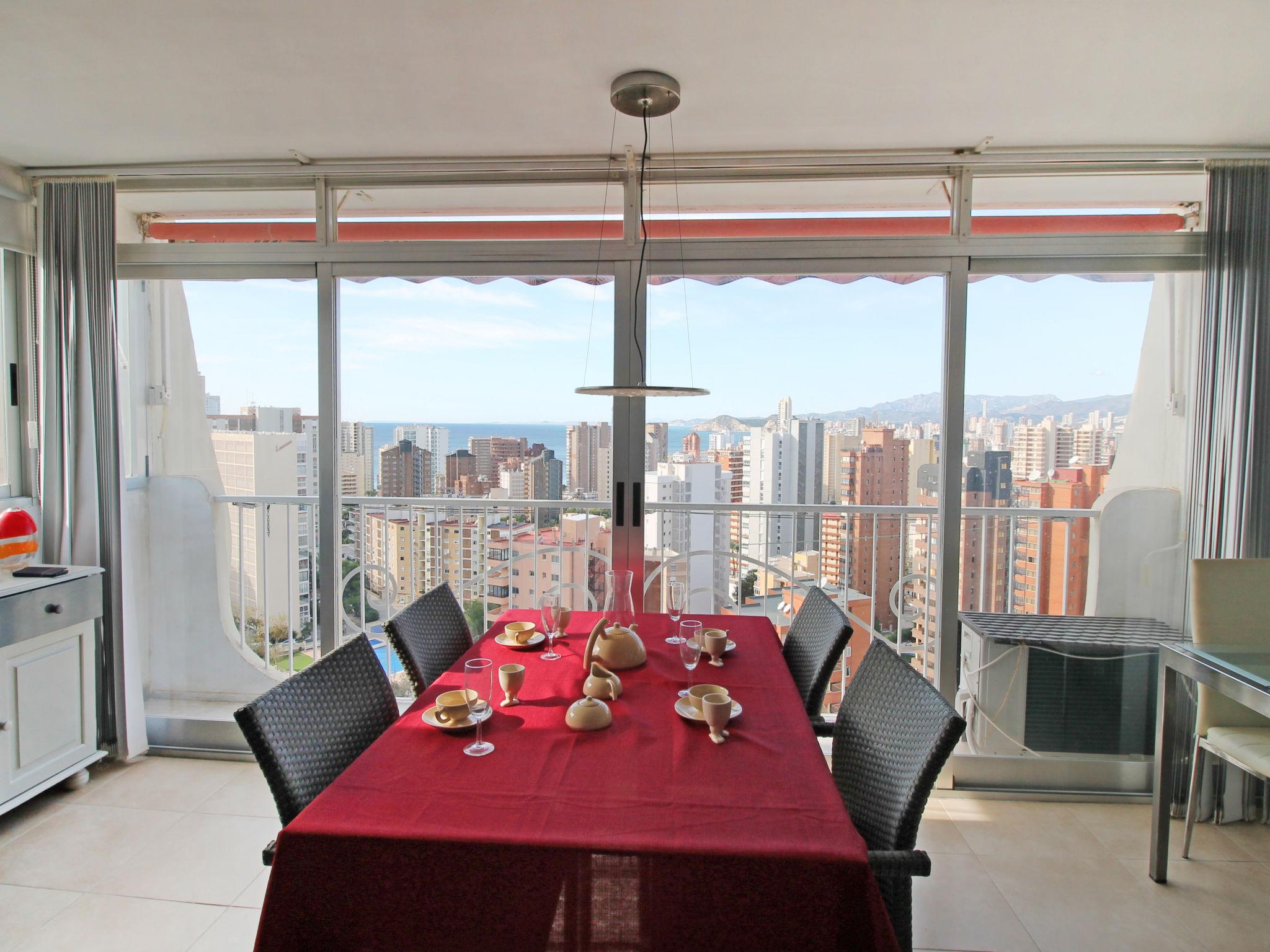 Foto 1 - Apartment mit 1 Schlafzimmer in Benidorm mit schwimmbad und blick aufs meer