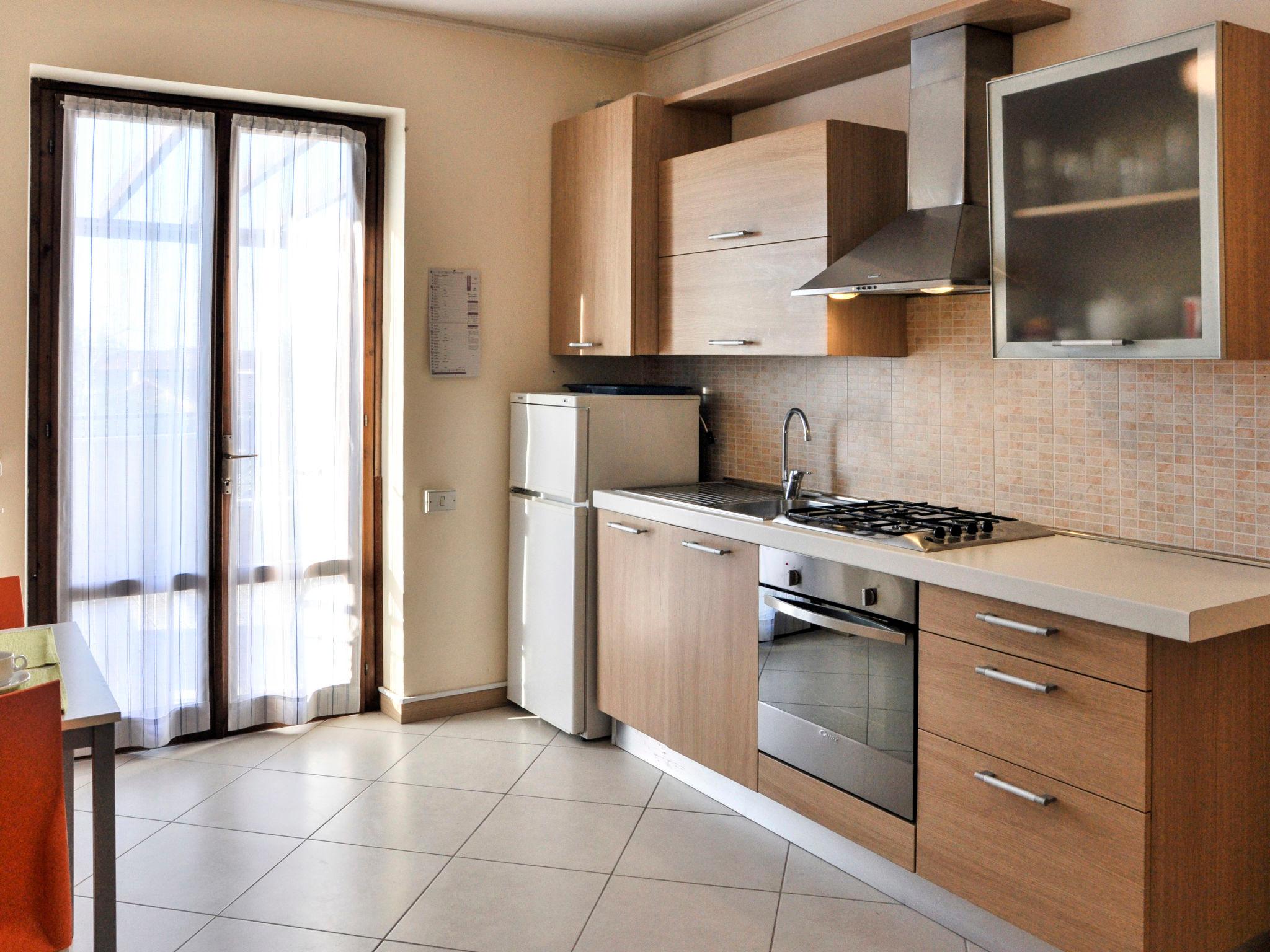 Photo 7 - 2 bedroom Apartment in Lazise with swimming pool and garden