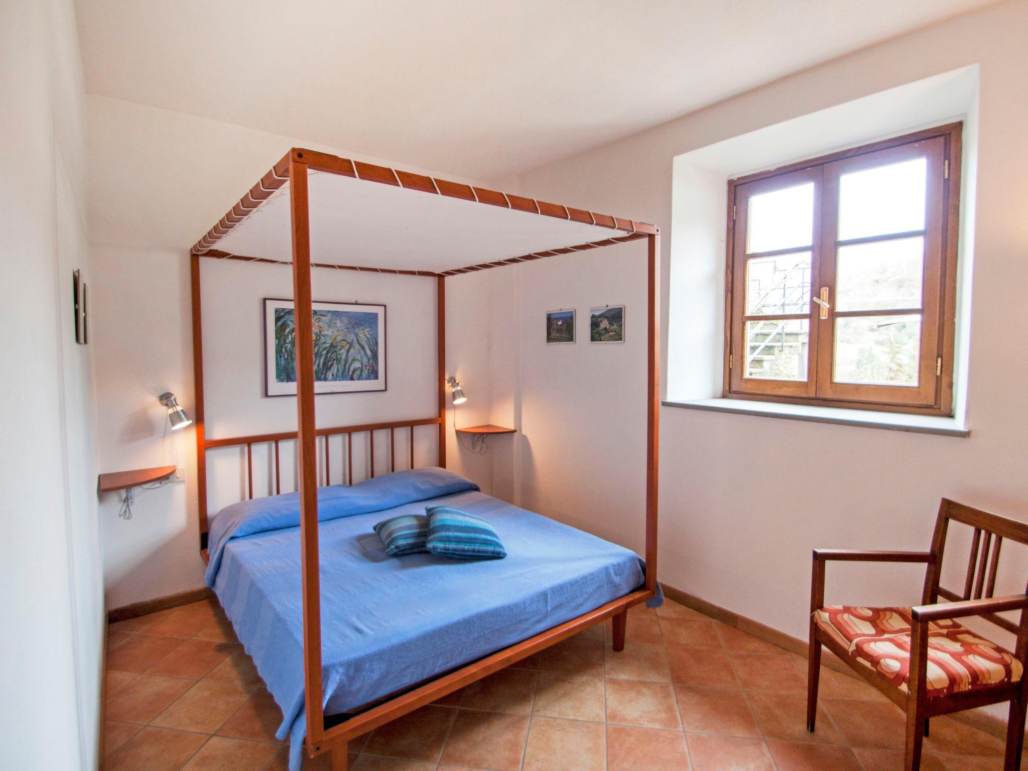 Foto 5 - Apartment mit 1 Schlafzimmer in Rufina mit schwimmbad und garten