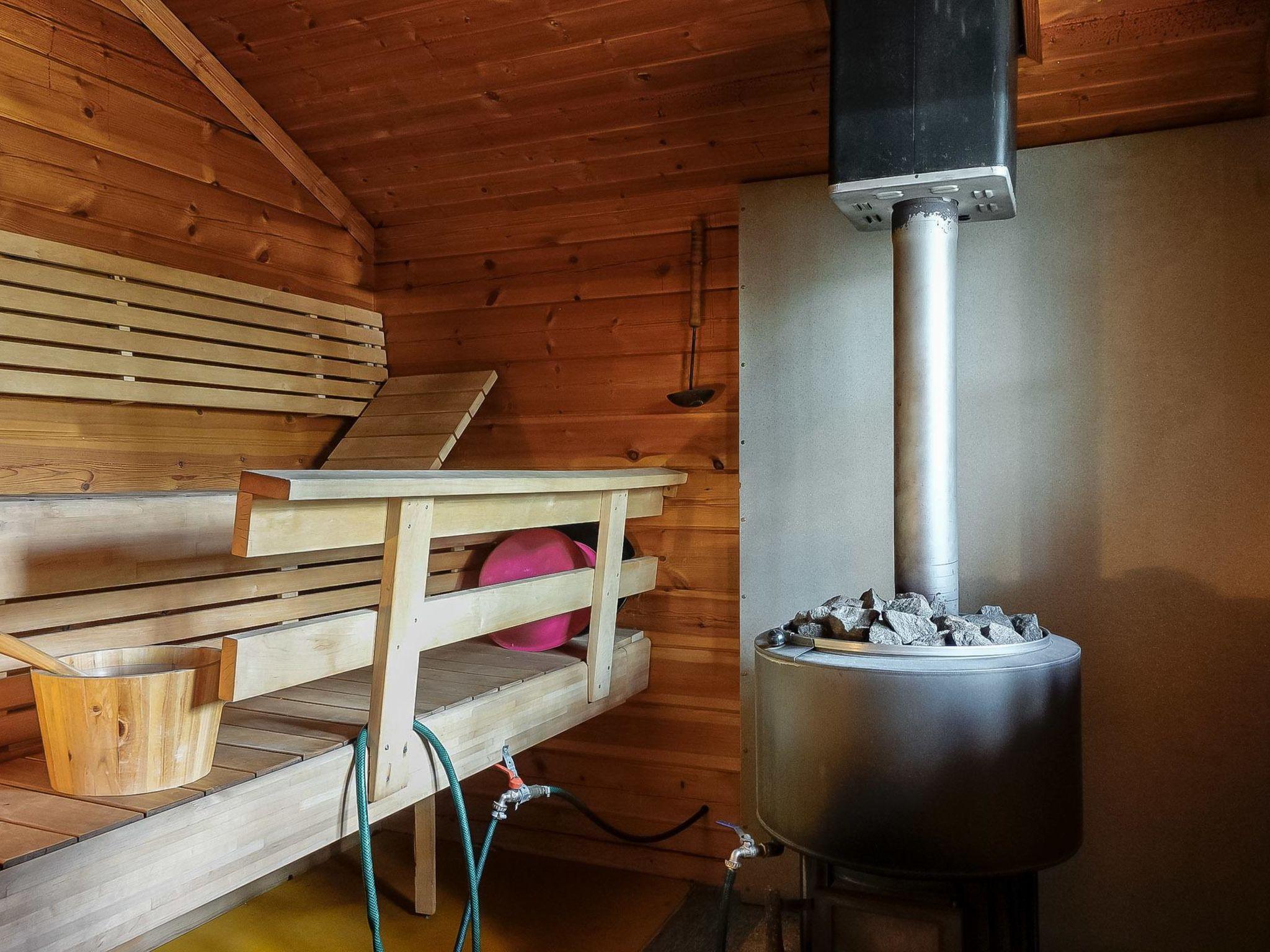 Foto 19 - Haus mit 1 Schlafzimmer in Pudasjärvi mit sauna und blick auf die berge