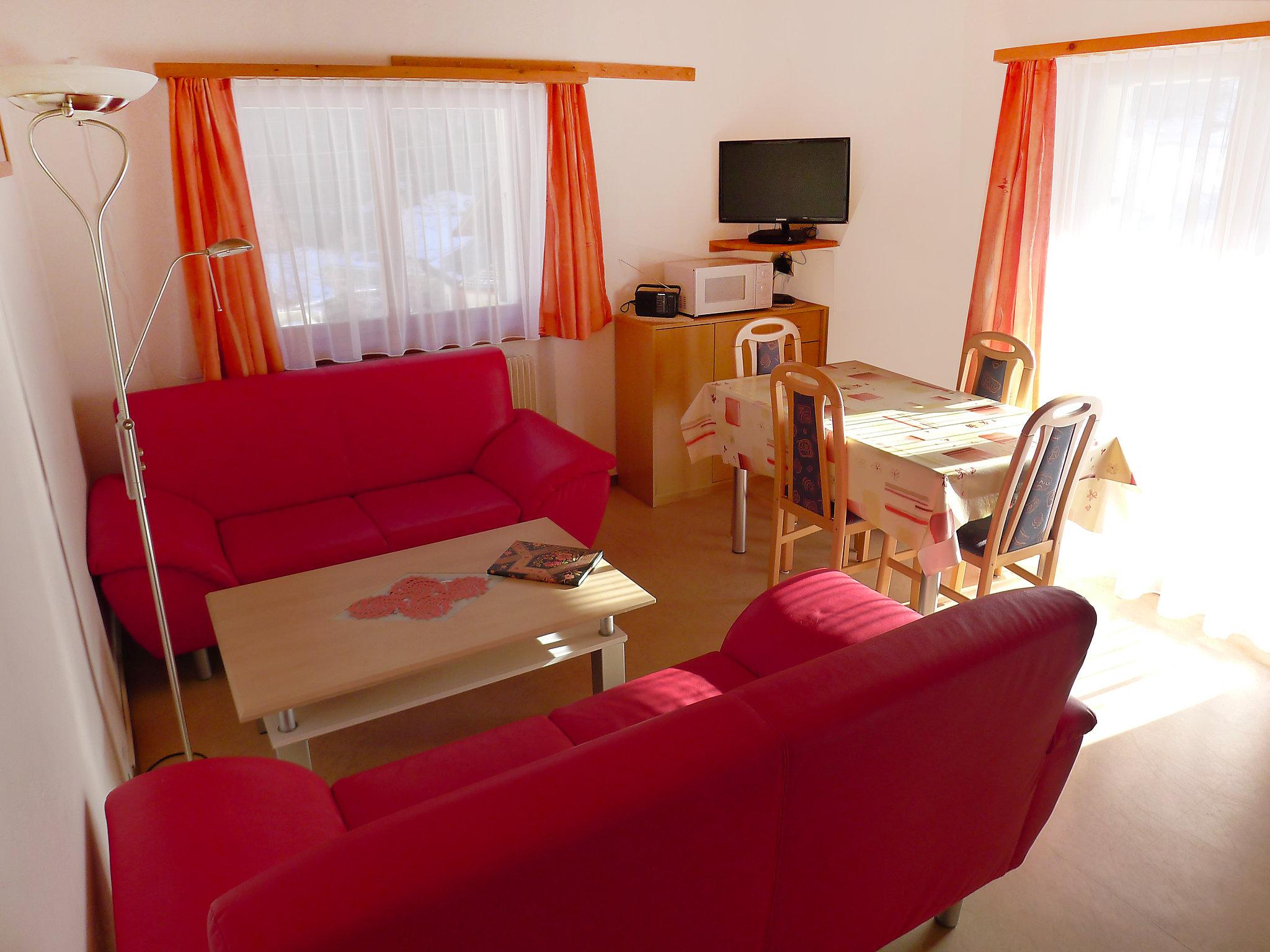 Photo 3 - 2 bedroom Apartment in Embd with garden