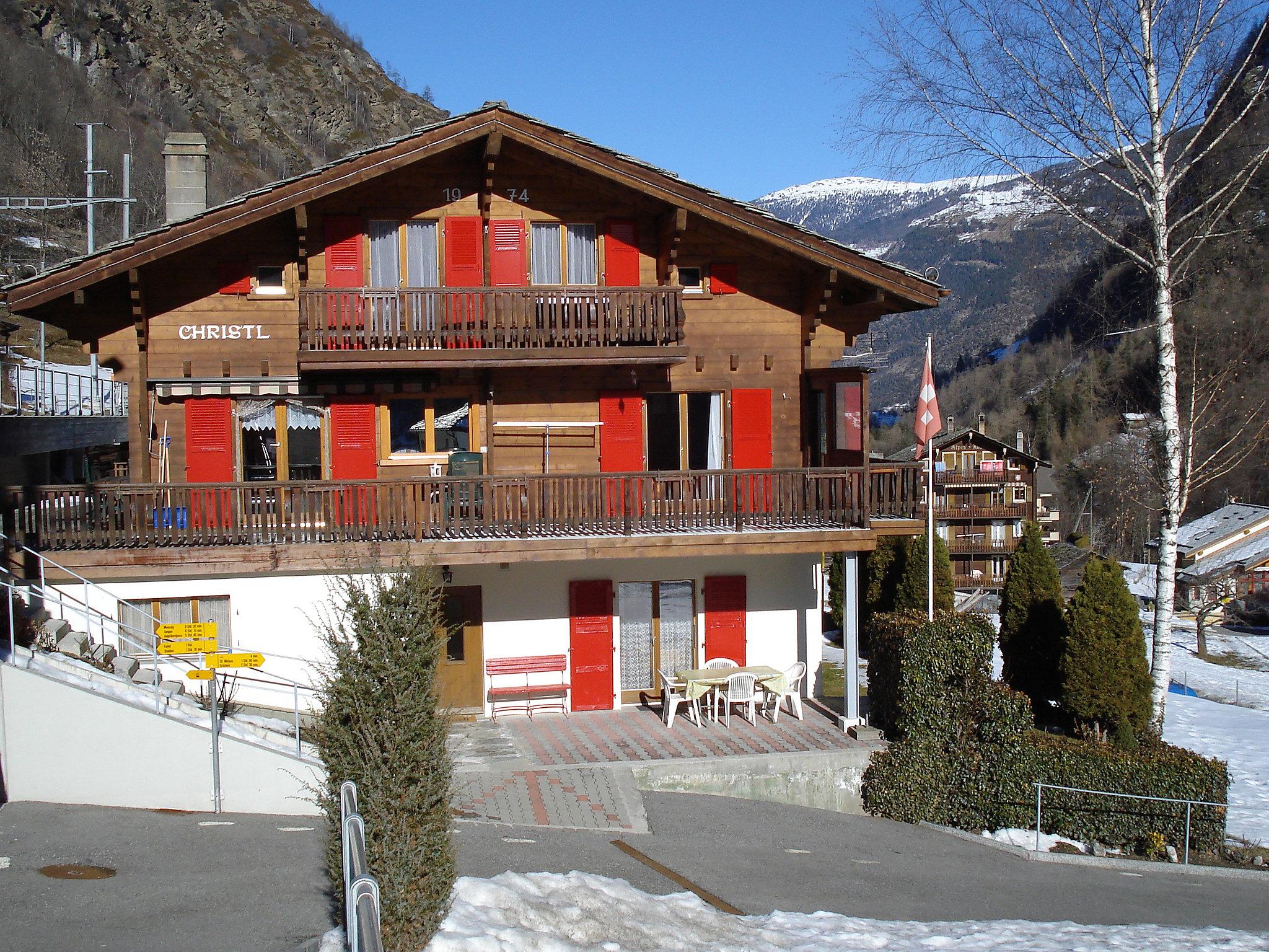 Photo 16 - Appartement de 2 chambres à Embd avec jardin et vues sur la montagne