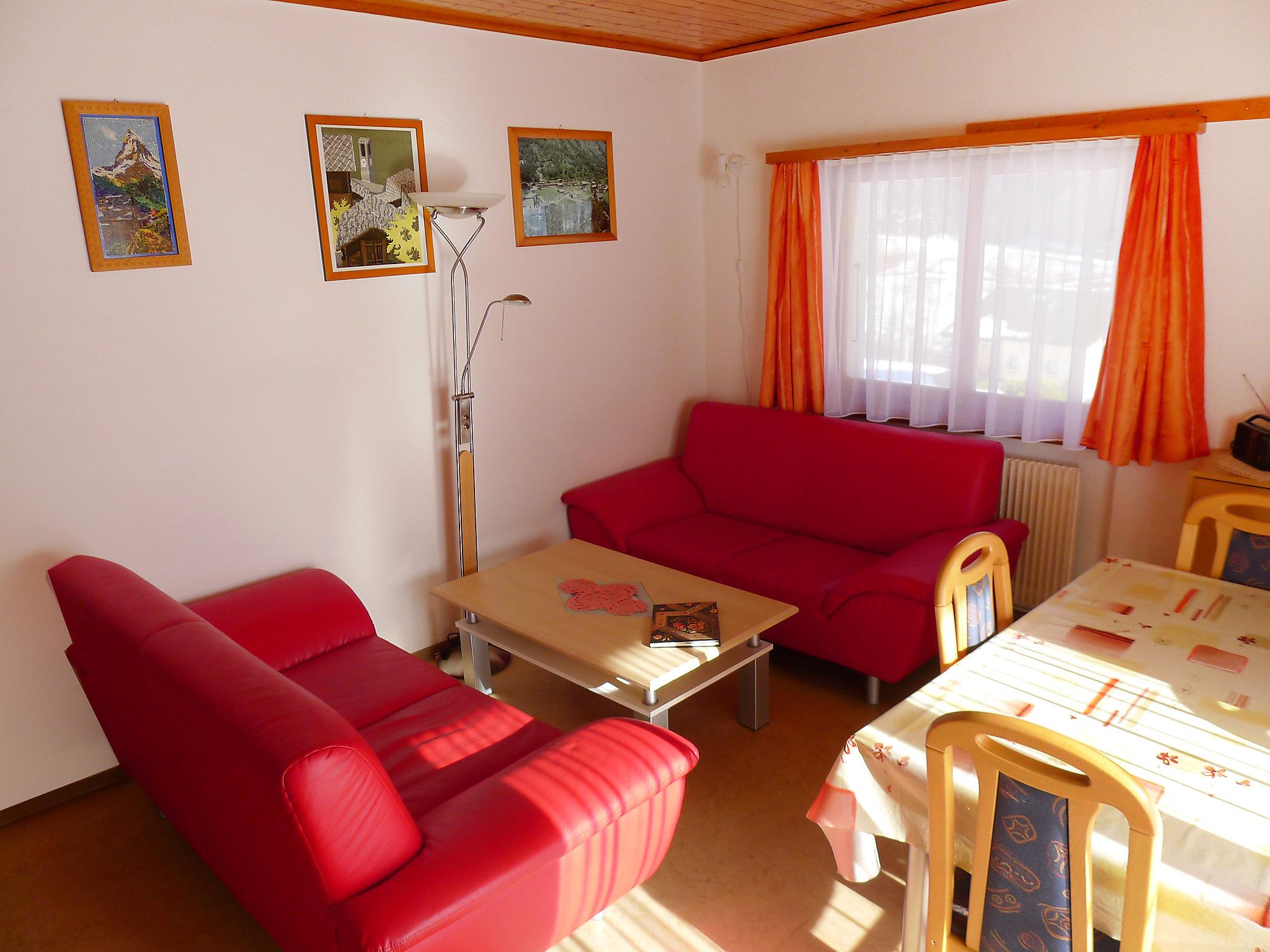 Photo 7 - 2 bedroom Apartment in Embd with garden and mountain view