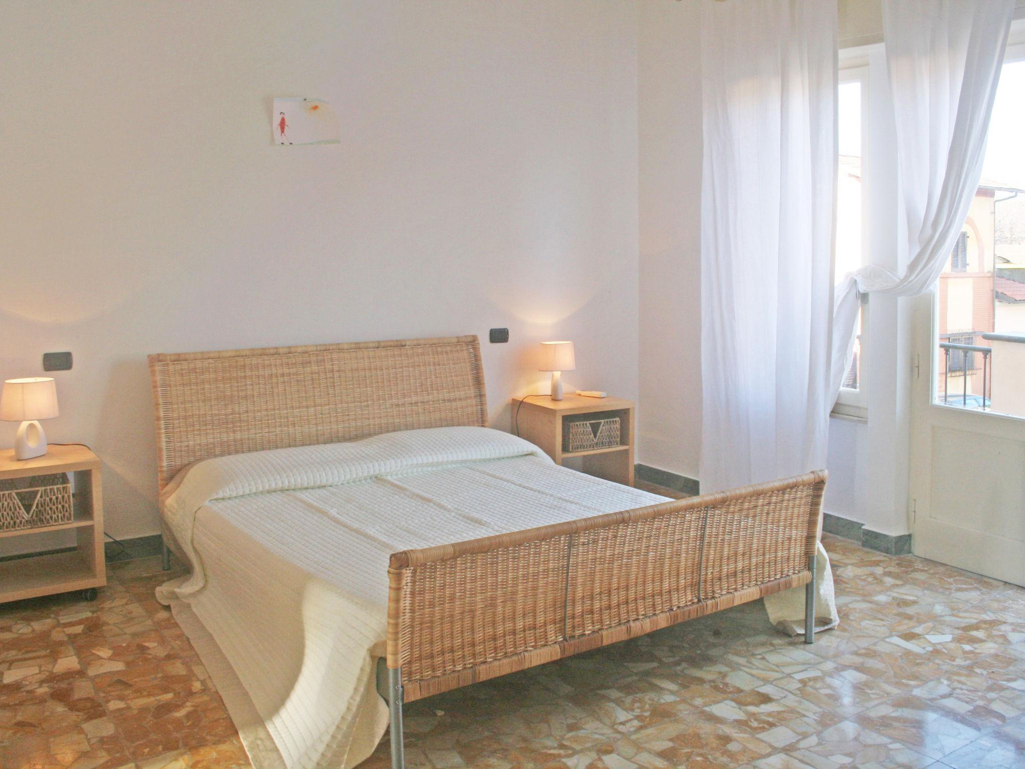 Photo 9 - 3 bedroom Apartment in Forte dei Marmi with garden and terrace