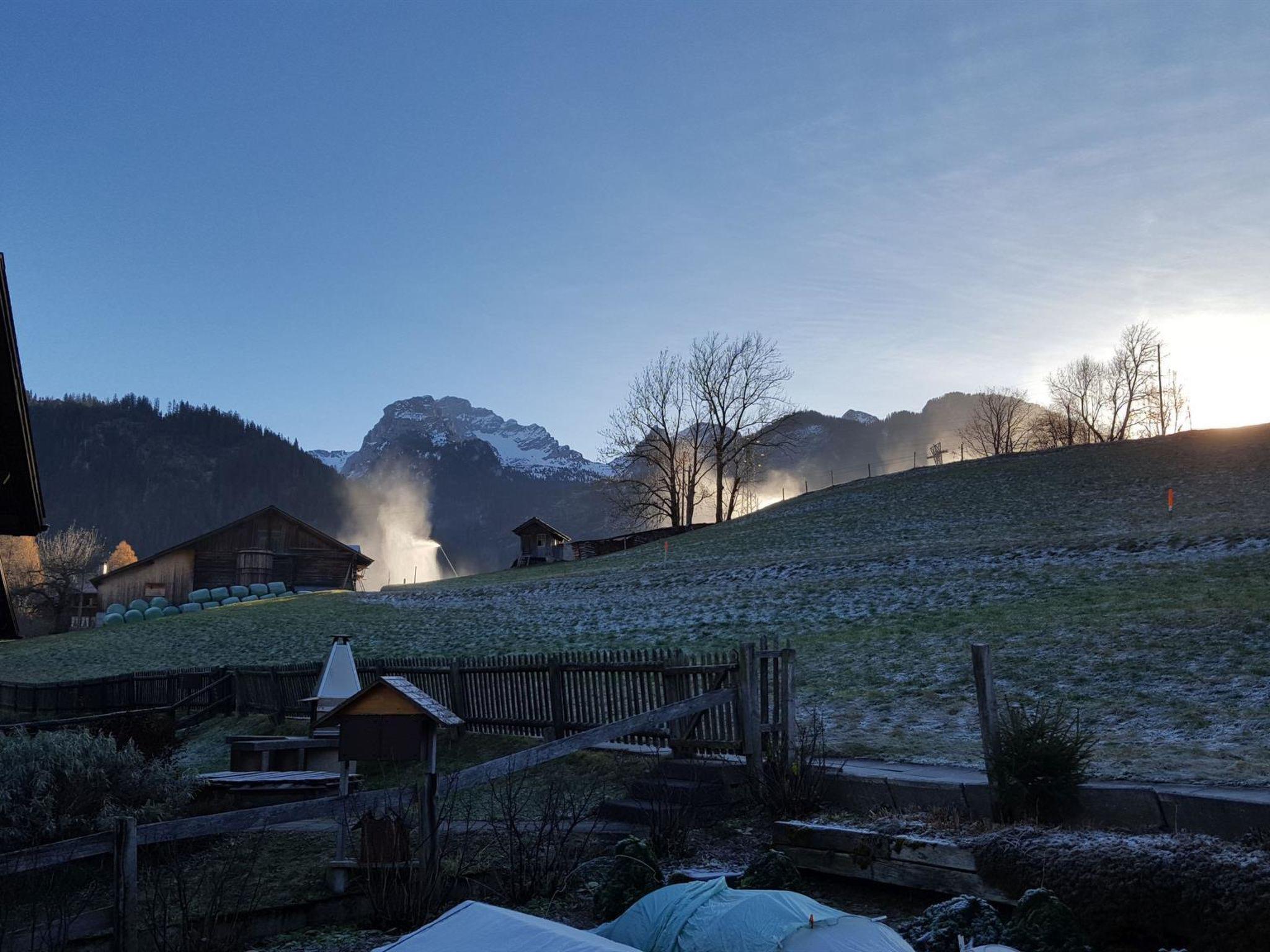 Foto 6 - Apartamento de 3 quartos em Zweisimmen