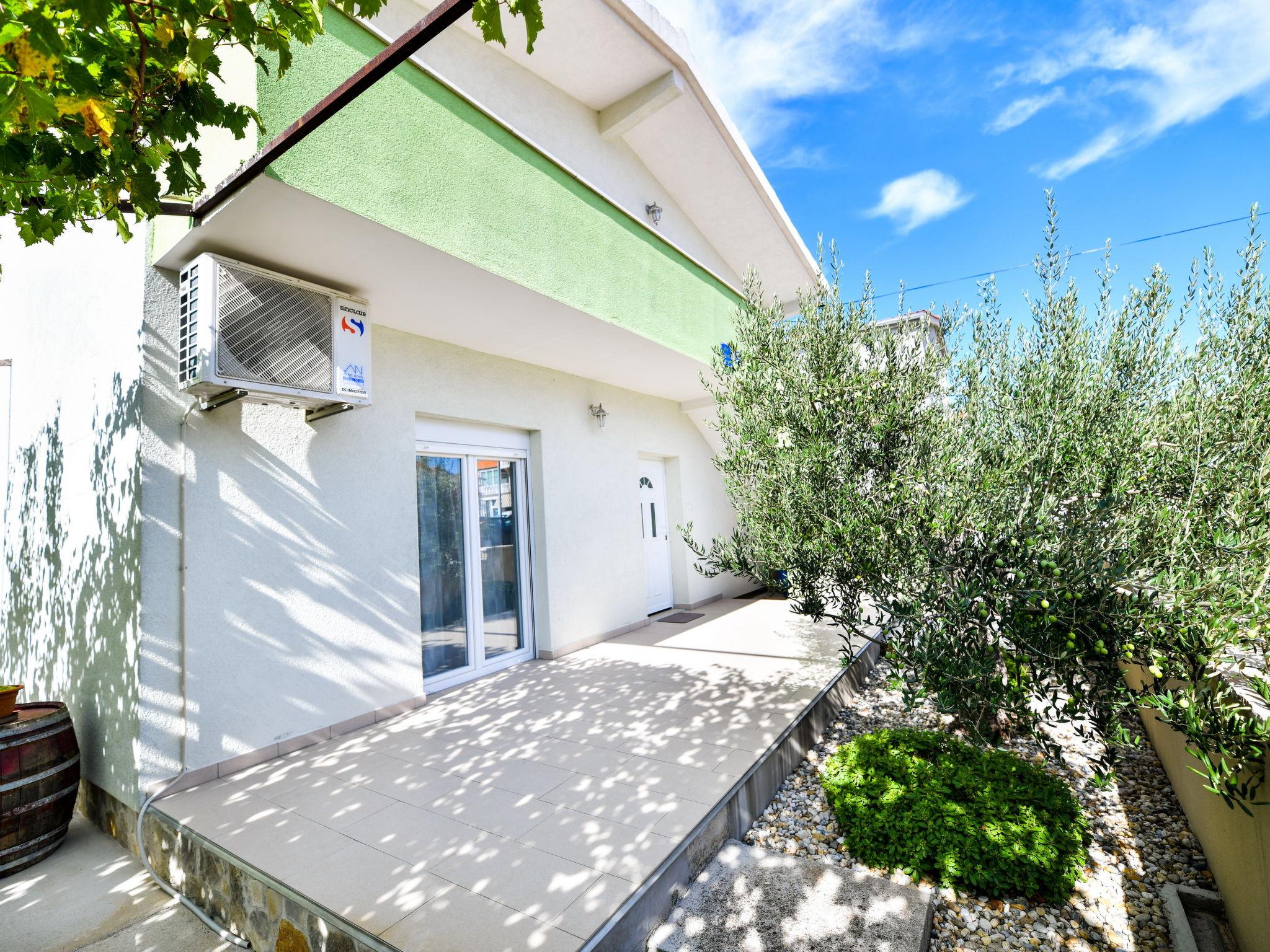 Photo 27 - 4 bedroom House in Zadar with private pool and garden