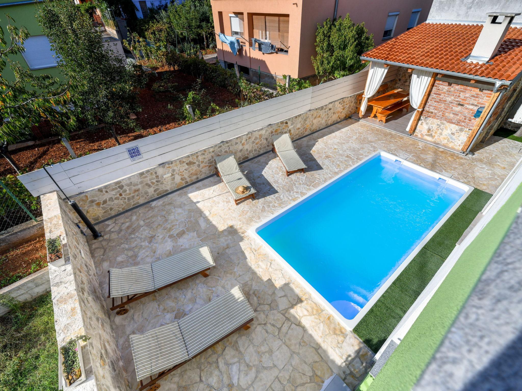 Photo 28 - Maison de 4 chambres à Zadar avec piscine privée et jardin