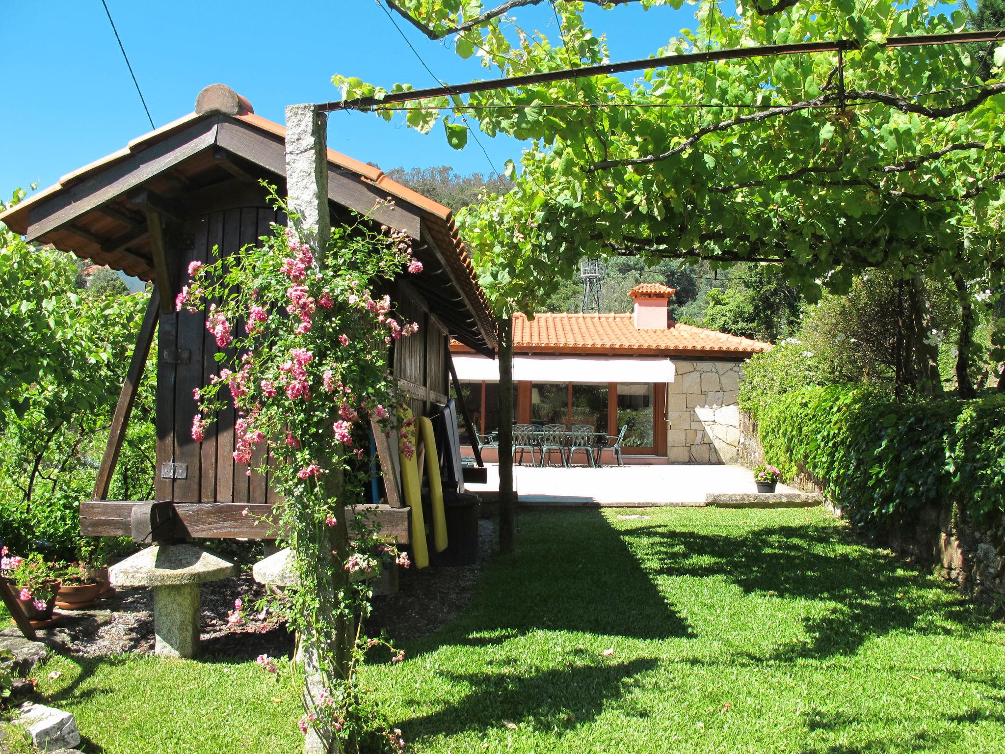 Foto 4 - Casa de 5 habitaciones en Ponte de Lima con piscina privada y jardín