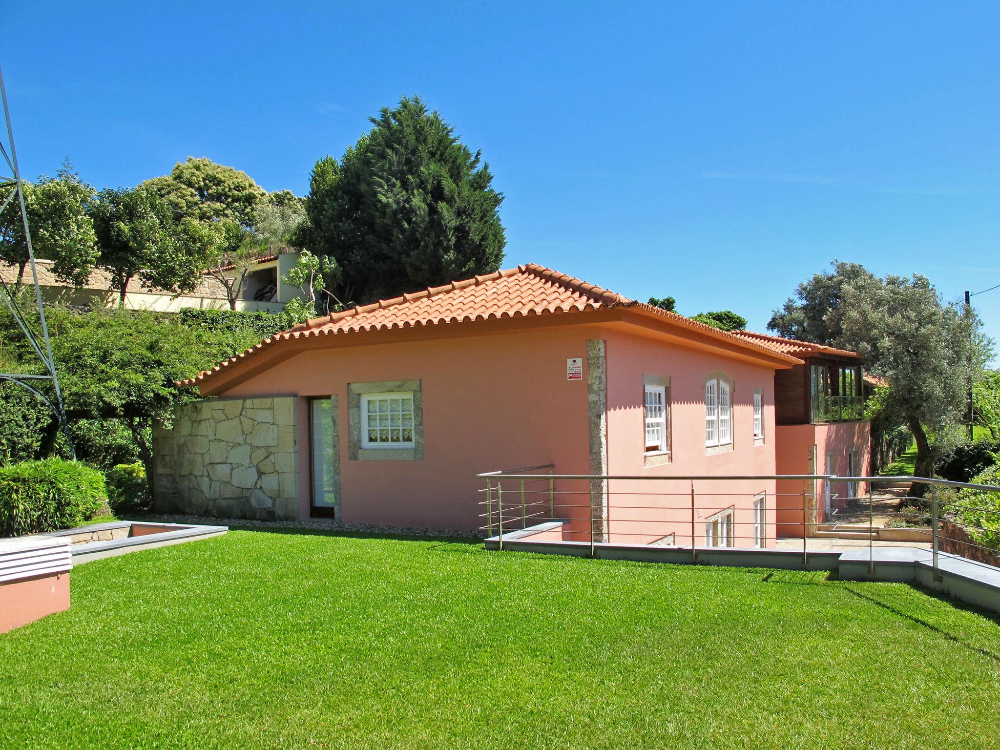 Photo 48 - Maison de 5 chambres à Ponte de Lima avec piscine privée et jardin