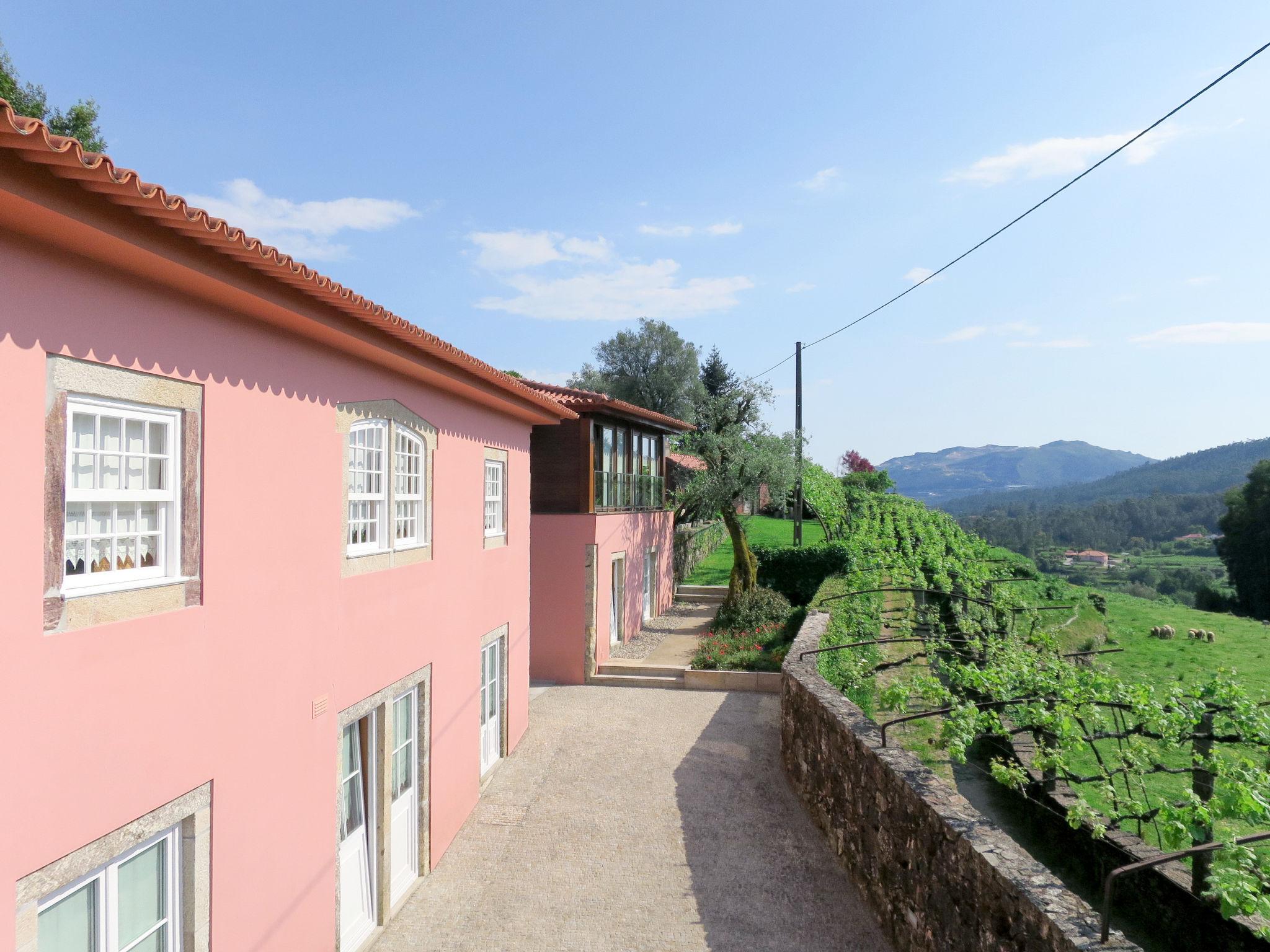 Photo 53 - Maison de 5 chambres à Ponte de Lima avec piscine privée et jardin