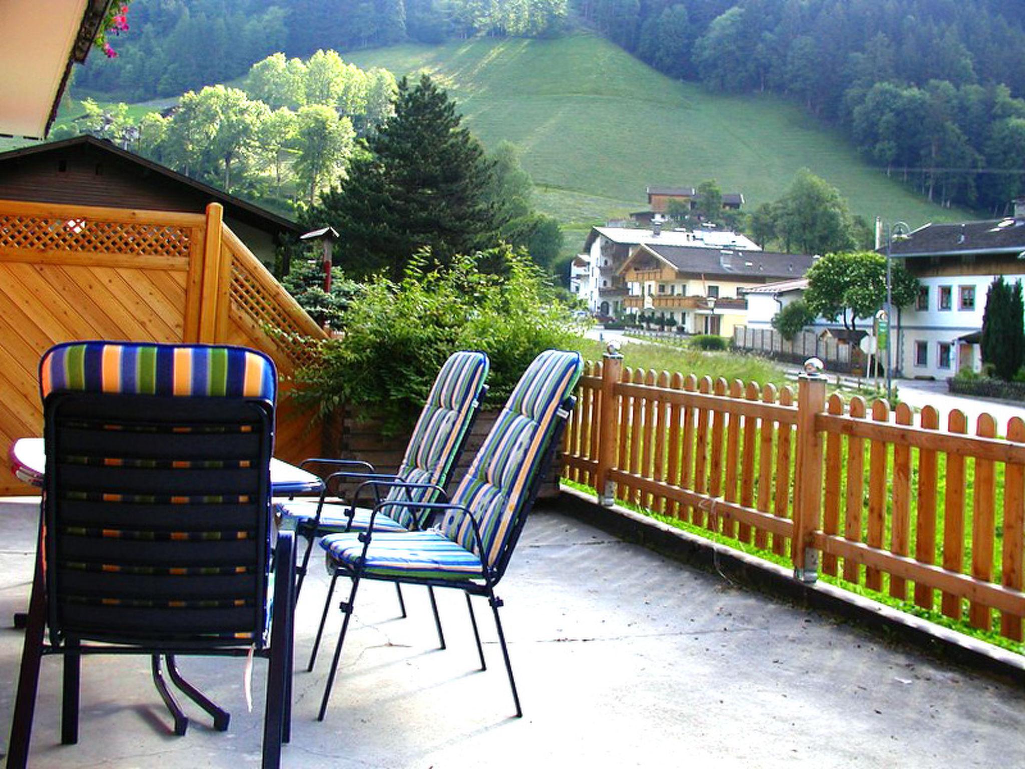 Photo 6 - Appartement de 3 chambres à Stumm avec piscine et vues sur la montagne