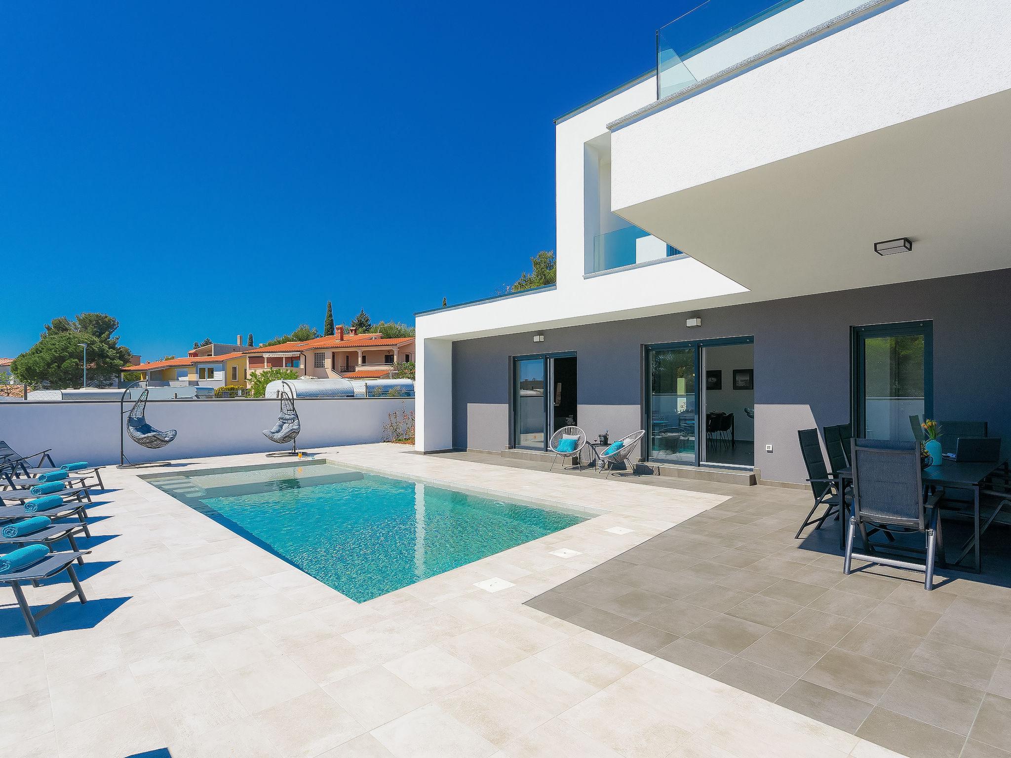 Photo 17 - Maison de 3 chambres à Medulin avec piscine privée et jardin