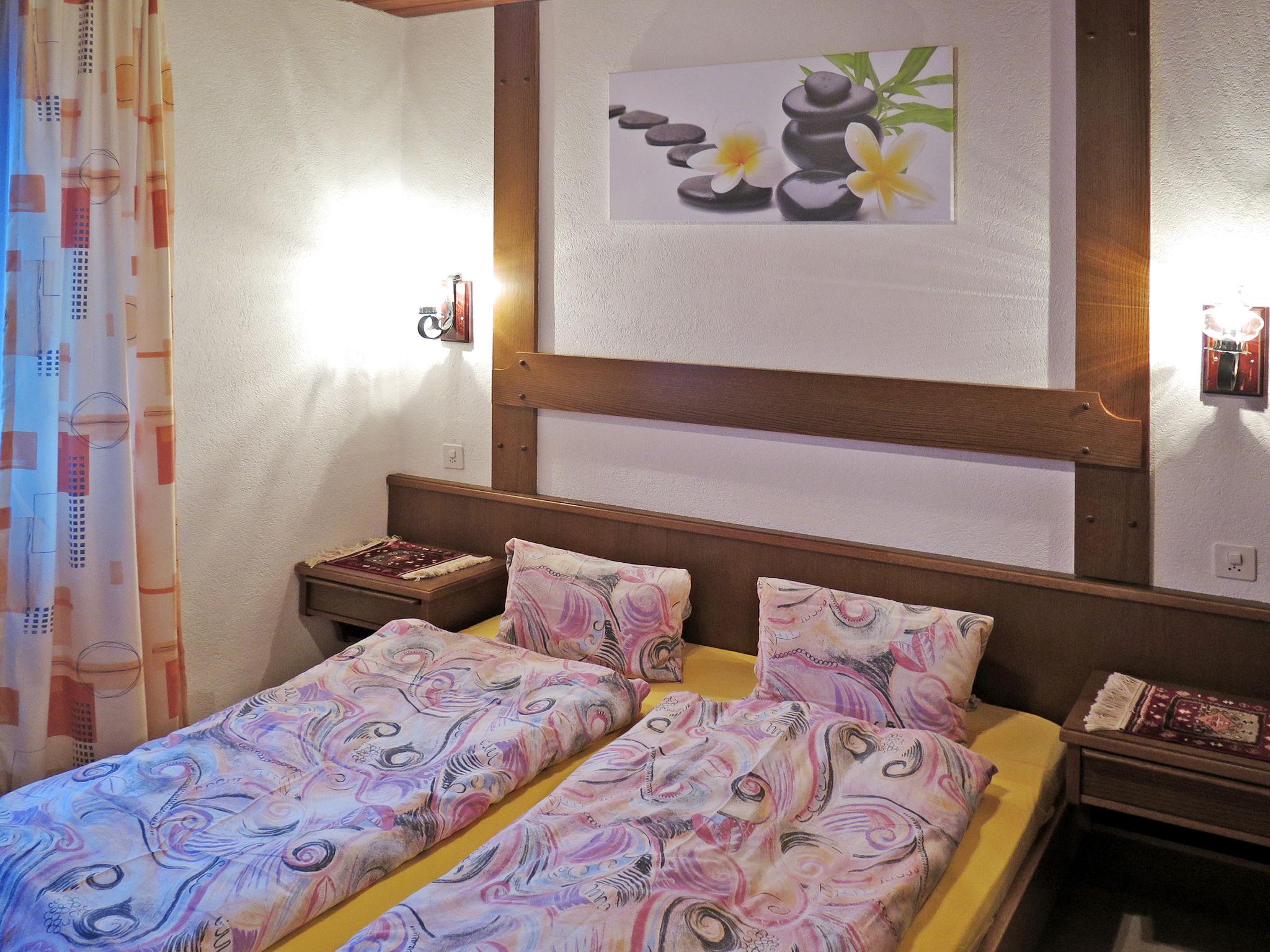 Foto 4 - Apartment mit 1 Schlafzimmer in Saas-Grund mit garten und blick auf die berge