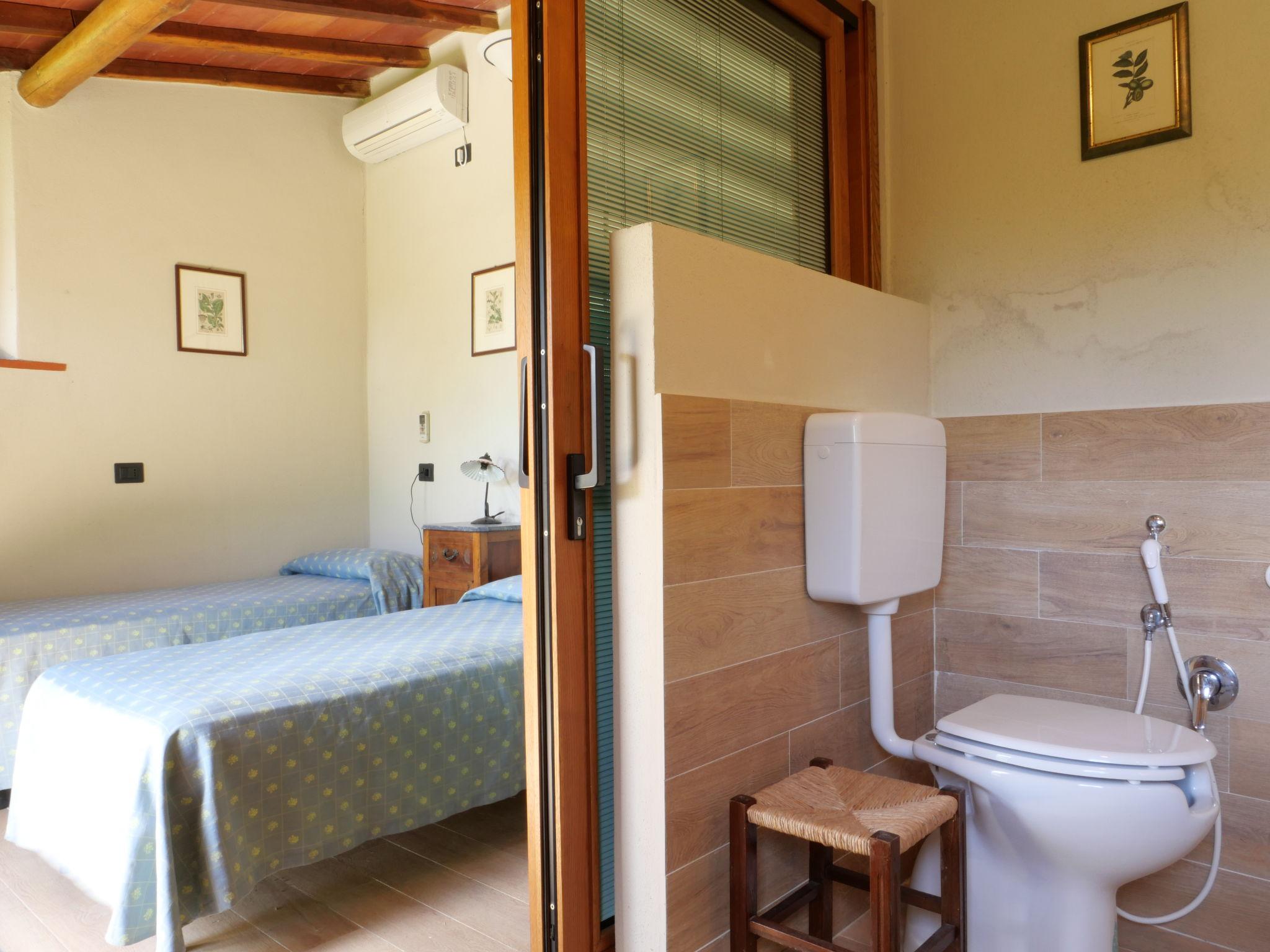 Foto 19 - Casa con 3 camere da letto a Roccastrada con piscina privata