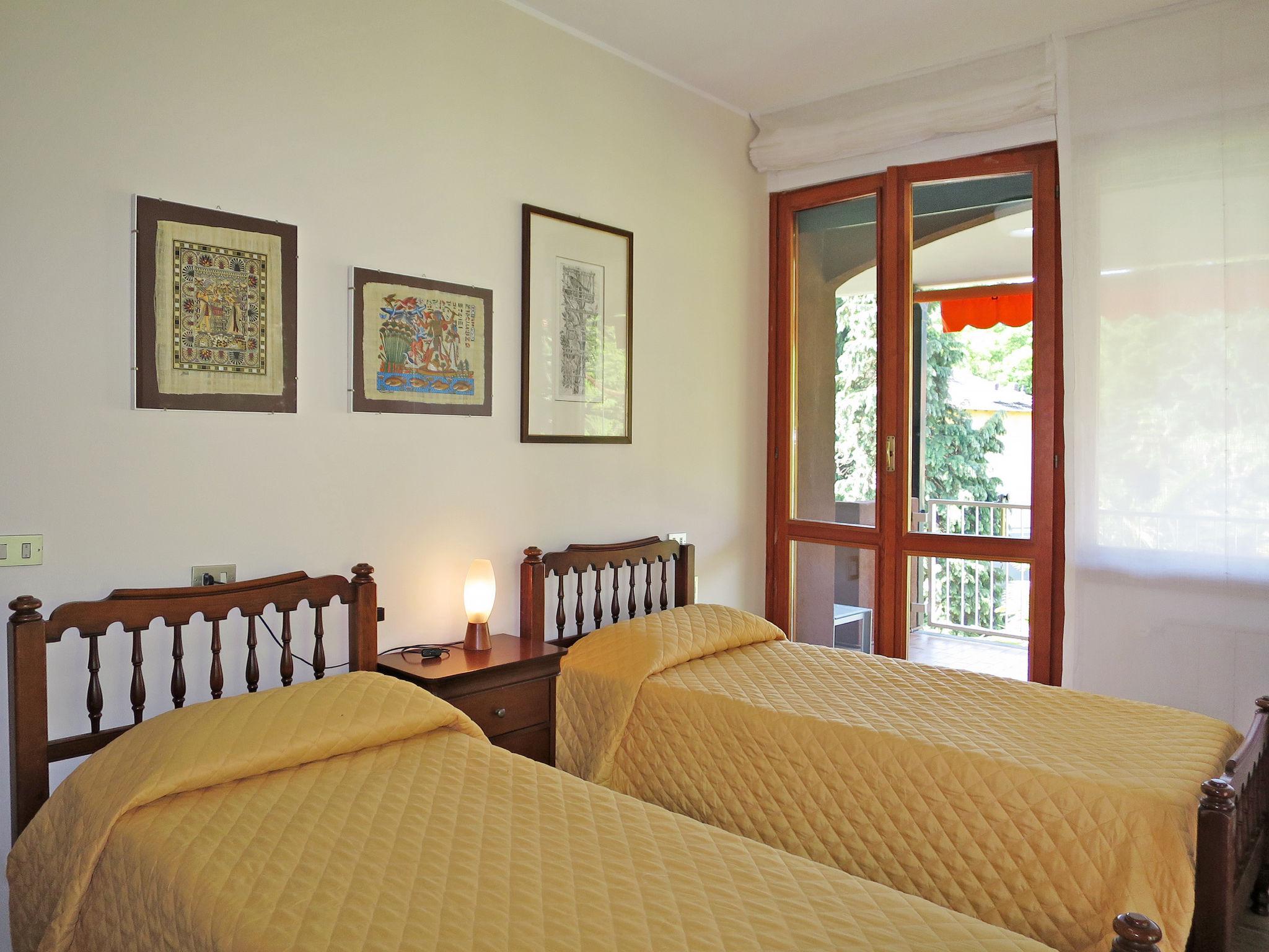 Foto 12 - Appartamento con 2 camere da letto a Arona con terrazza e vista sulle montagne