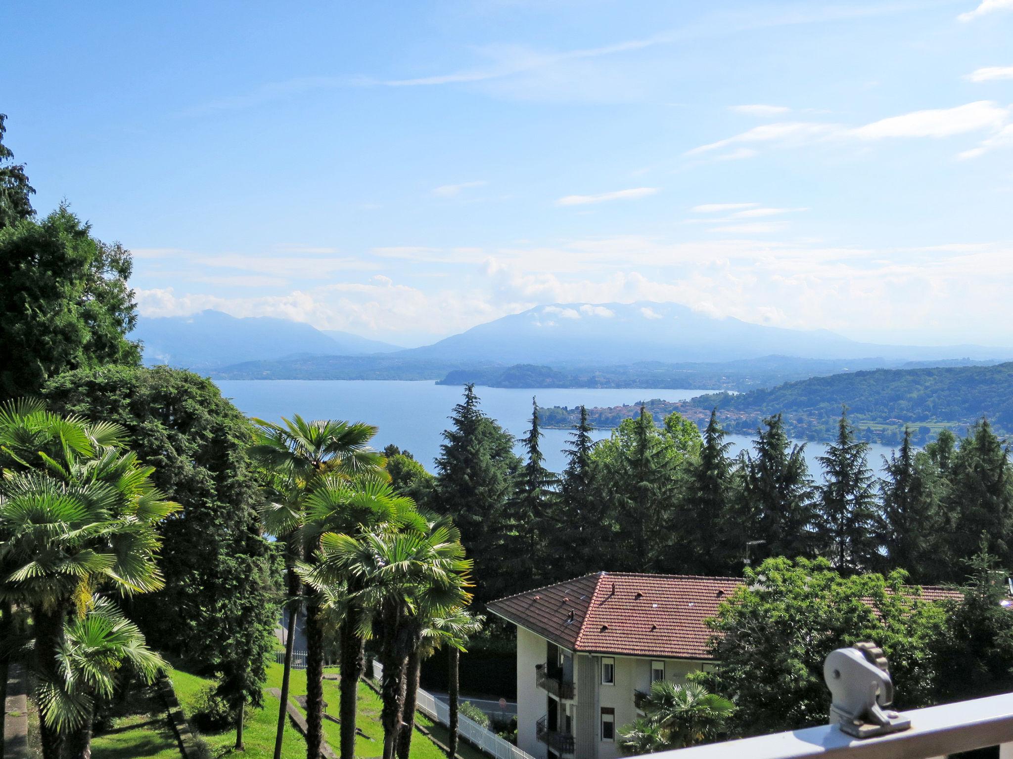 Photo 3 - Appartement de 2 chambres à Arona avec terrasse et vues sur la montagne