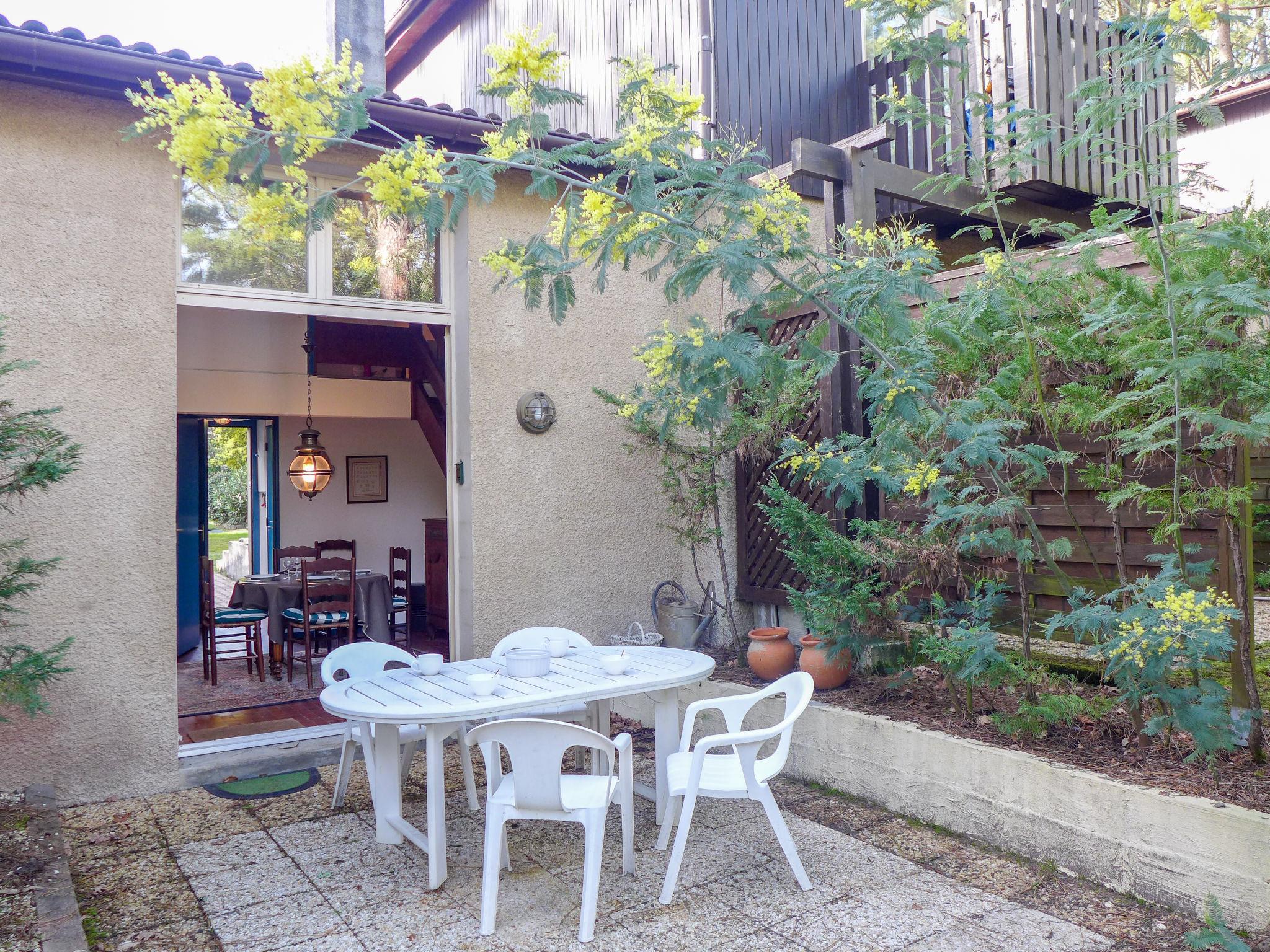 Photo 16 - Maison de 1 chambre à Lacanau avec jardin et terrasse