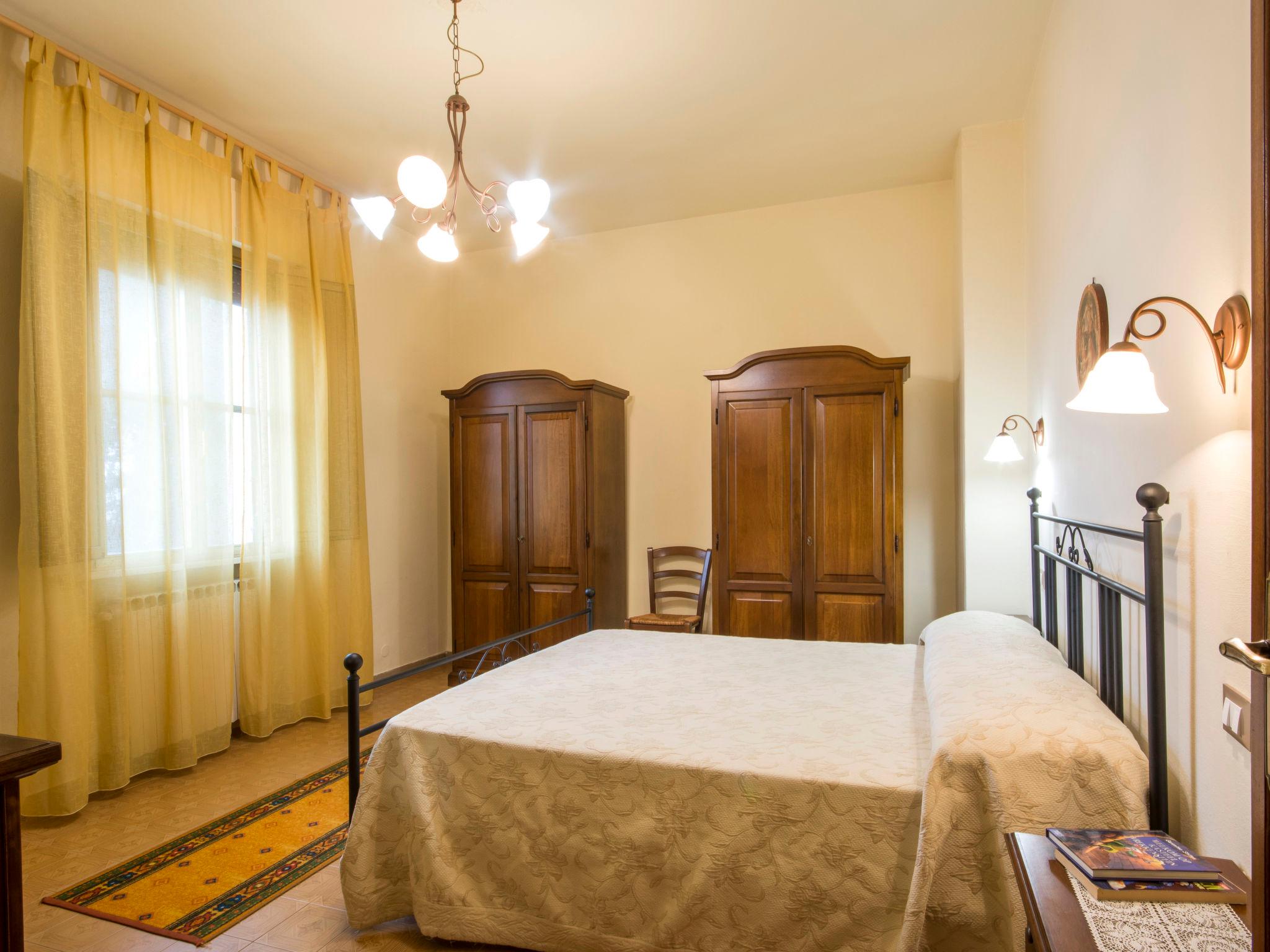 Photo 16 - 4 bedroom House in Castelfranco di Sotto with swimming pool and garden