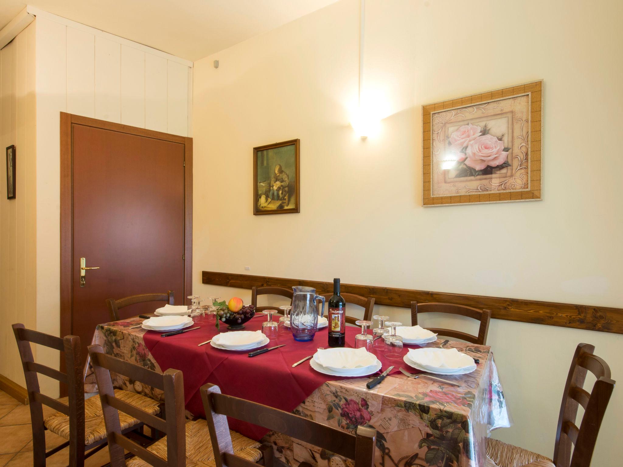 Photo 9 - 4 bedroom House in Castelfranco di Sotto with swimming pool and garden