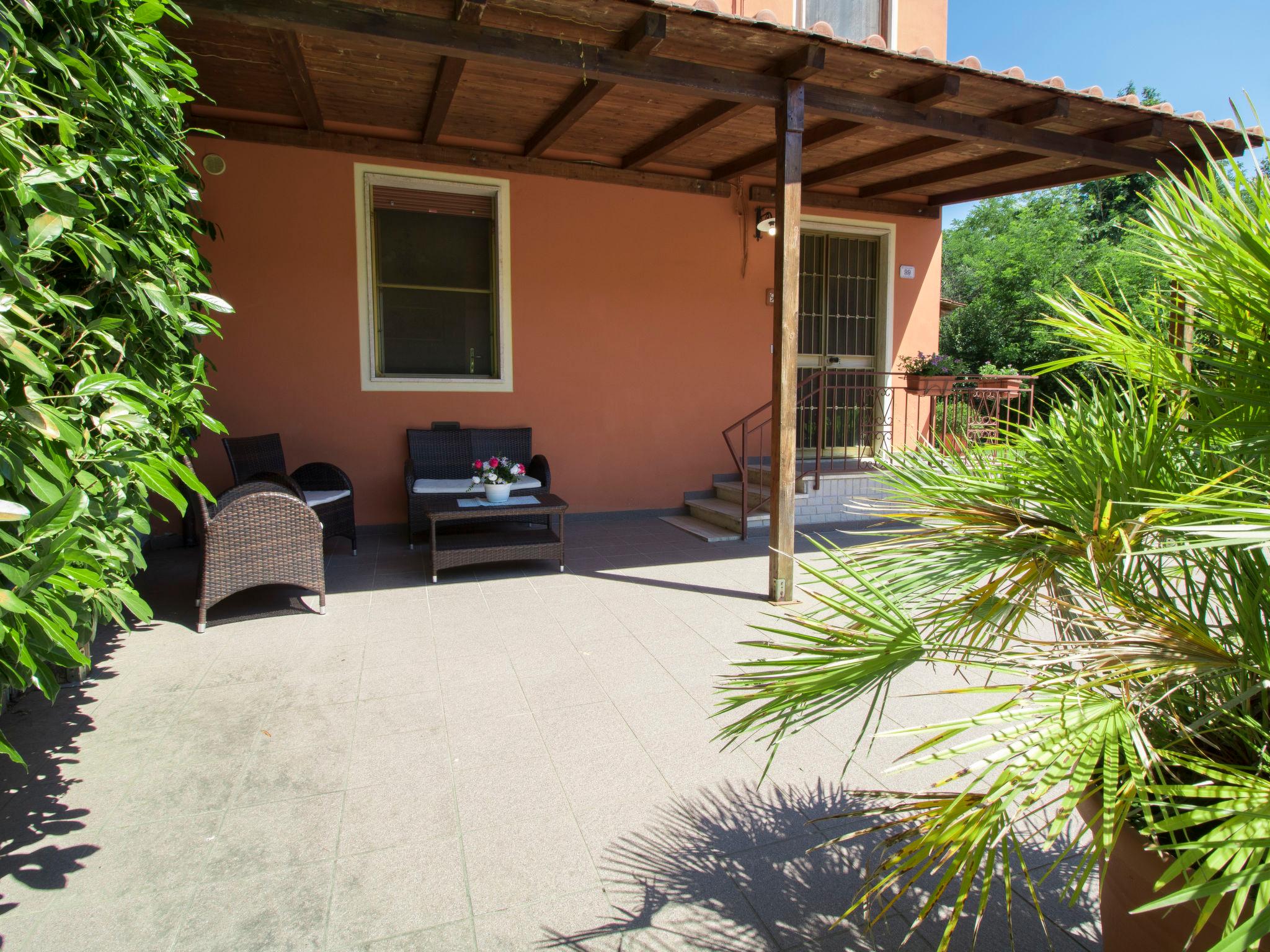 Foto 6 - Casa con 4 camere da letto a Castelfranco di Sotto con piscina e giardino