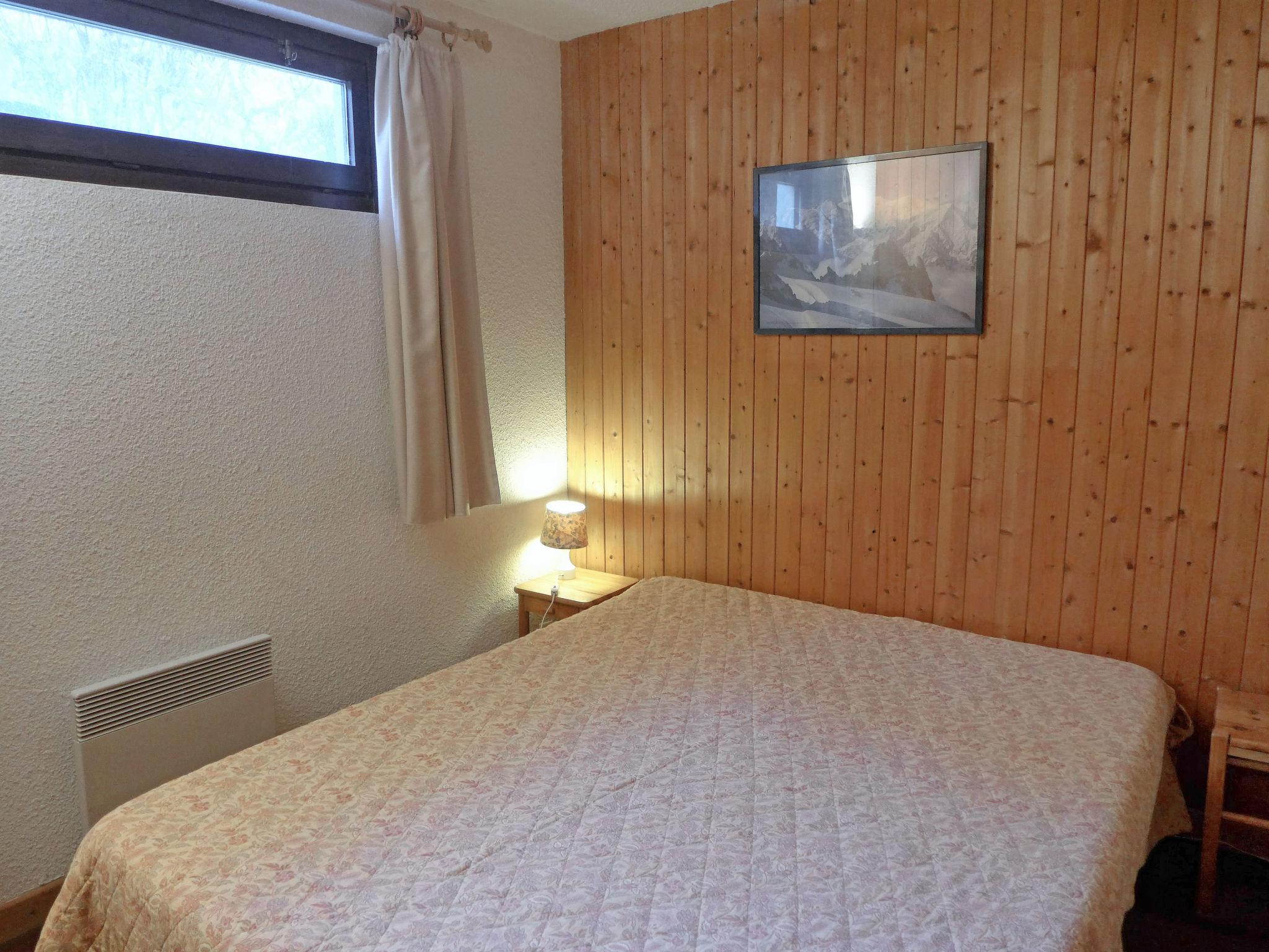 Foto 4 - Appartamento con 3 camere da letto a Chamonix-Mont-Blanc con giardino