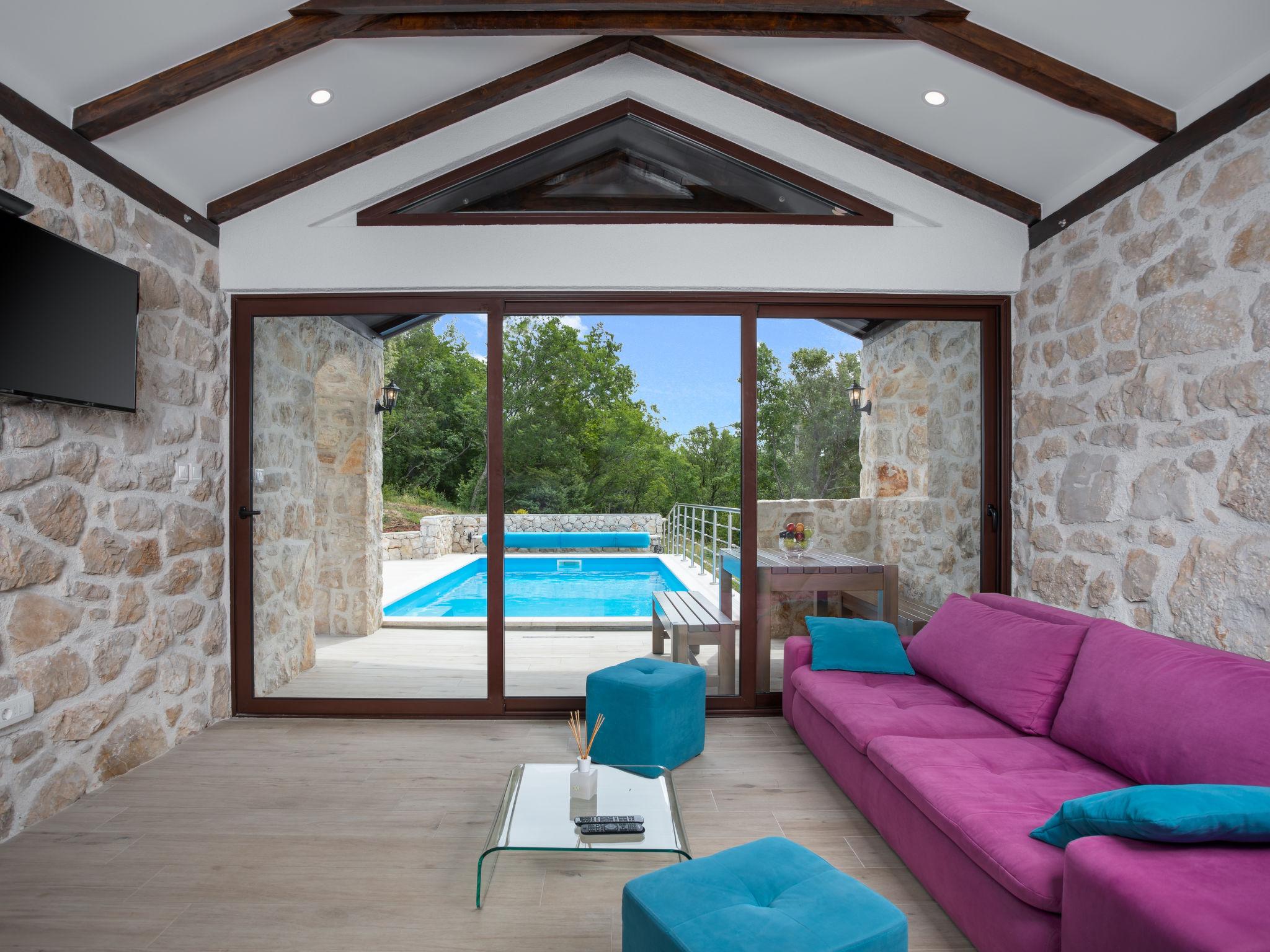 Photo 3 - Maison de 2 chambres à Vinodolska Općina avec piscine privée et jardin