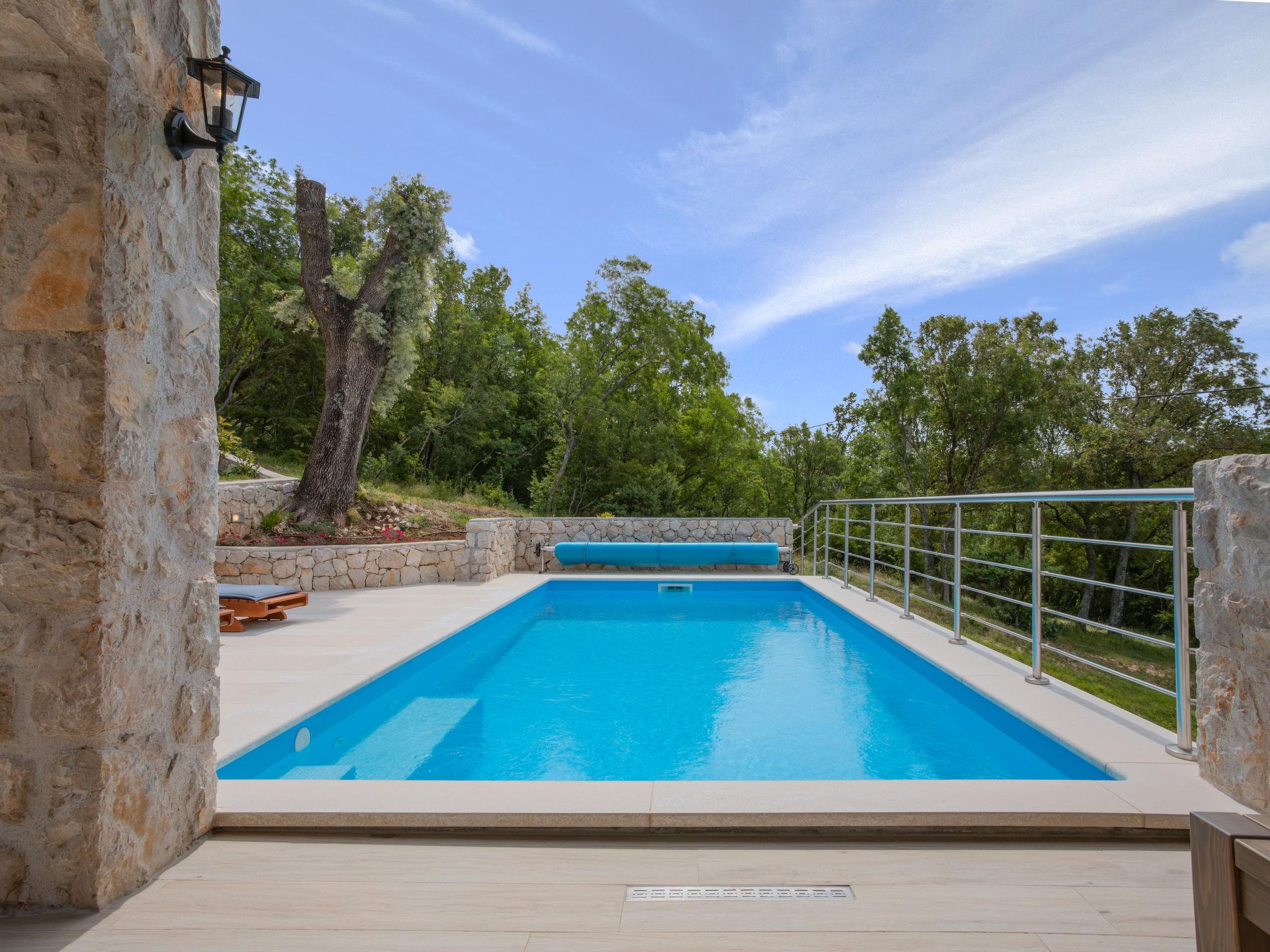 Foto 14 - Casa con 2 camere da letto a Vinodolska Općina con piscina privata e giardino