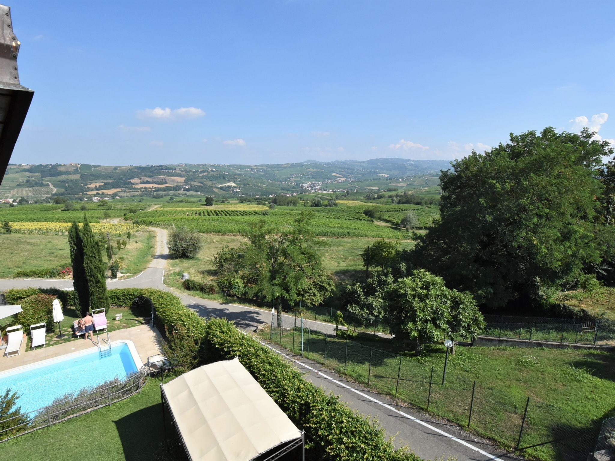 Foto 19 - Appartamento con 2 camere da letto a Castana con piscina e giardino