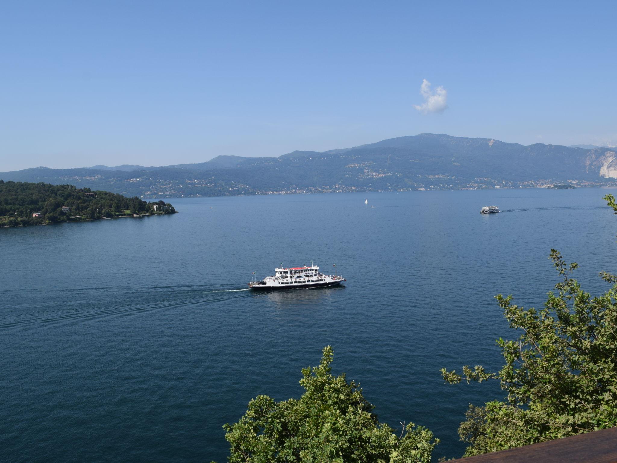 Photo 36 - Maison de 4 chambres à Laveno Mombello avec jardin et terrasse