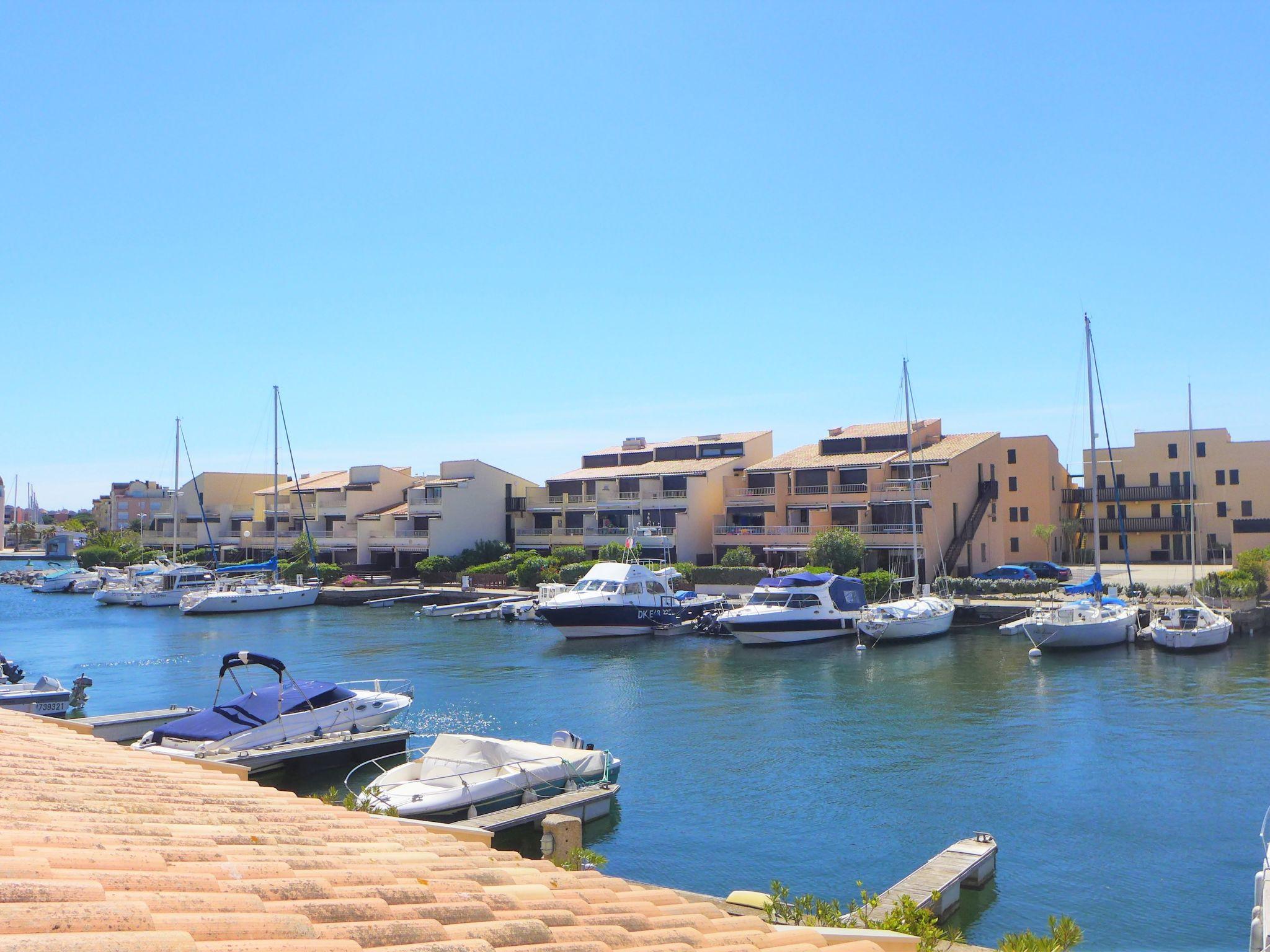 Photo 2 - Apartment in Gruissan with sea view