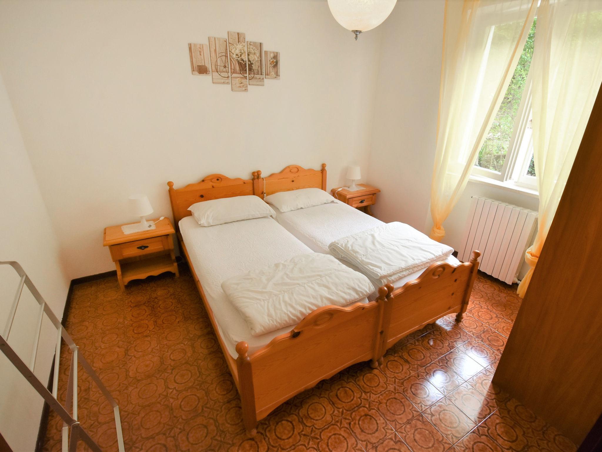 Photo 11 - 2 bedroom Apartment in Idro with garden and terrace