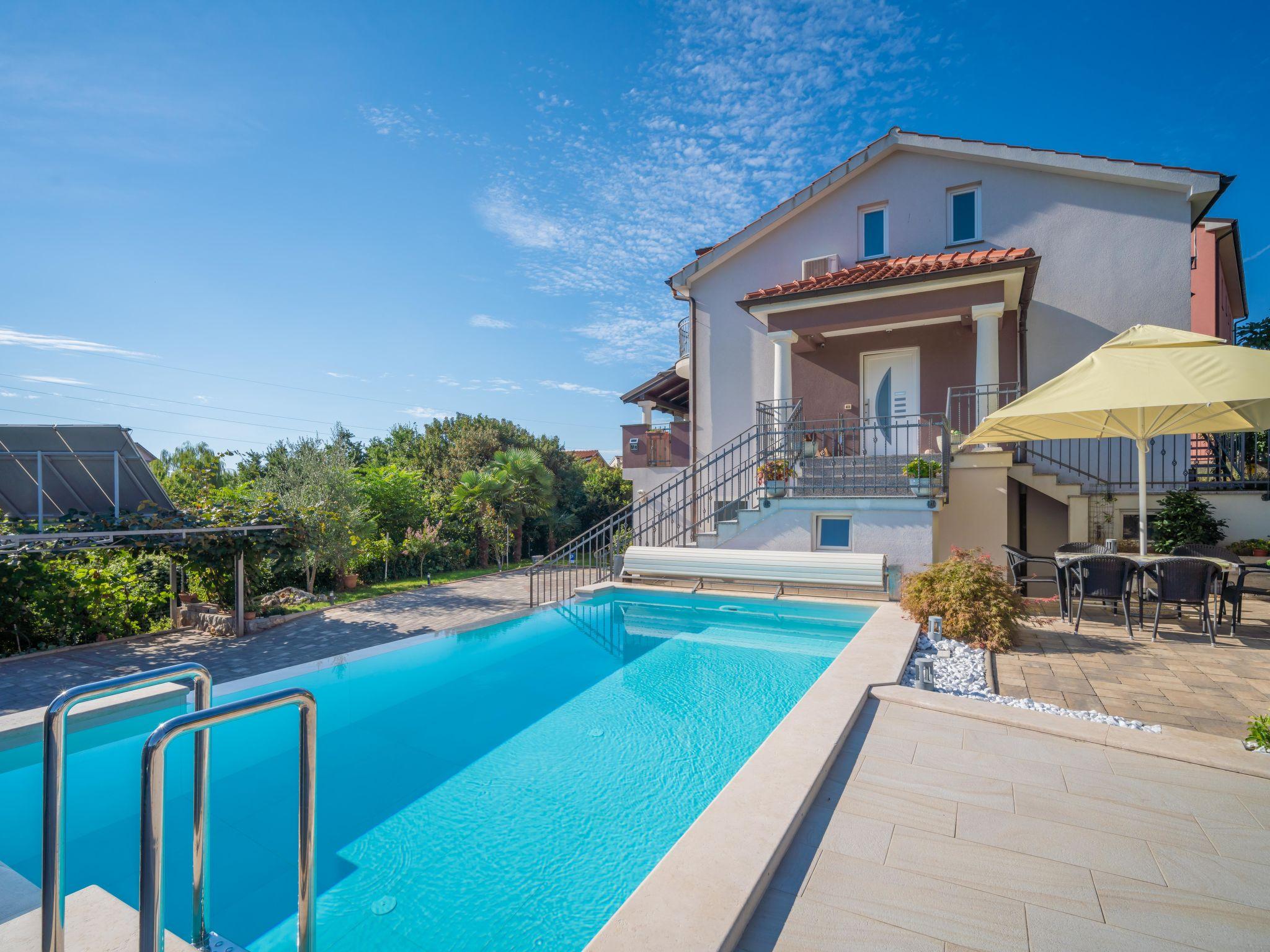 Photo 1 - Appartement de 2 chambres à Matulji avec piscine et jardin