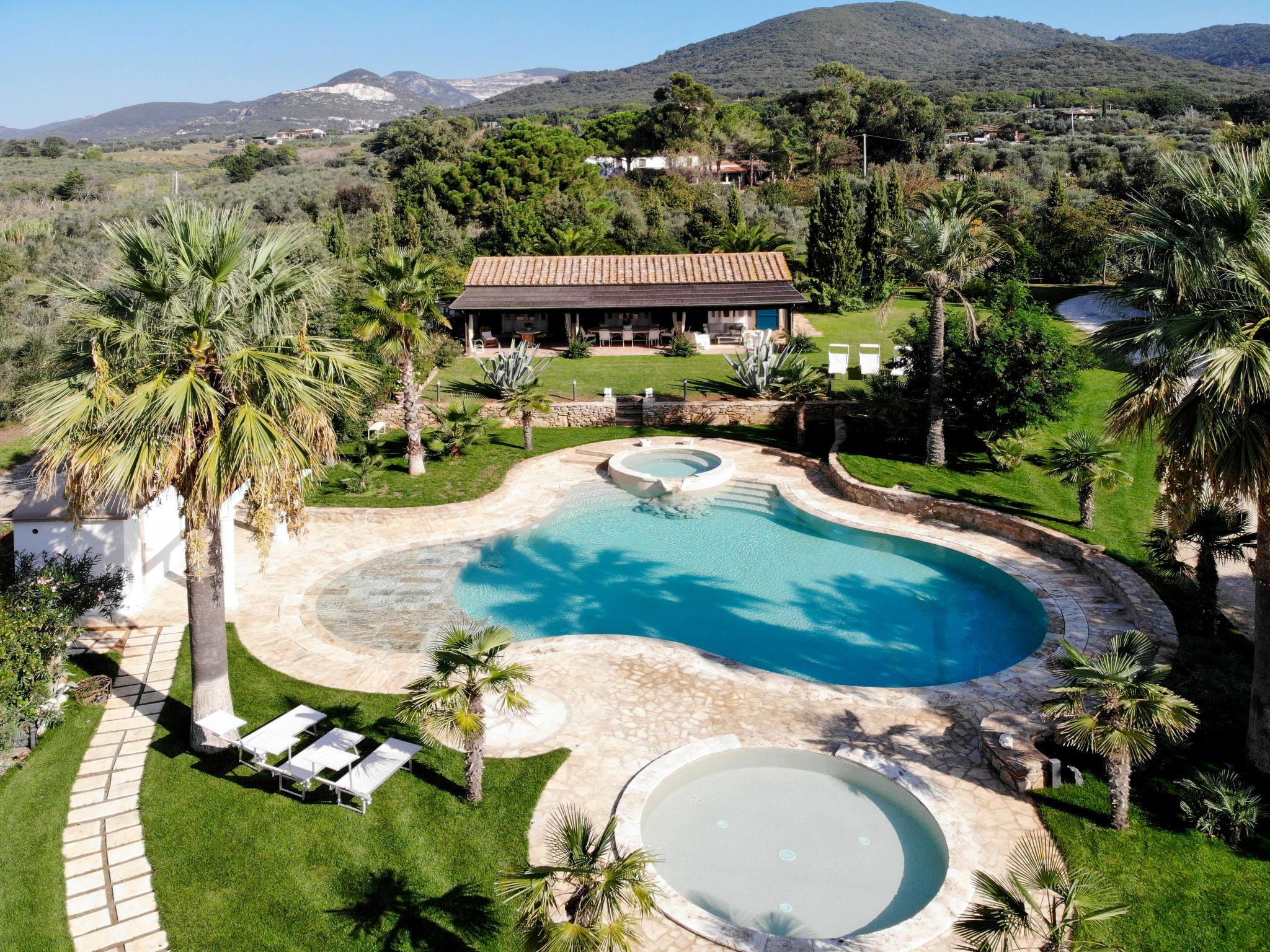 Foto 1 - Casa de 4 habitaciones en Campiglia Marittima con piscina privada y vistas al mar