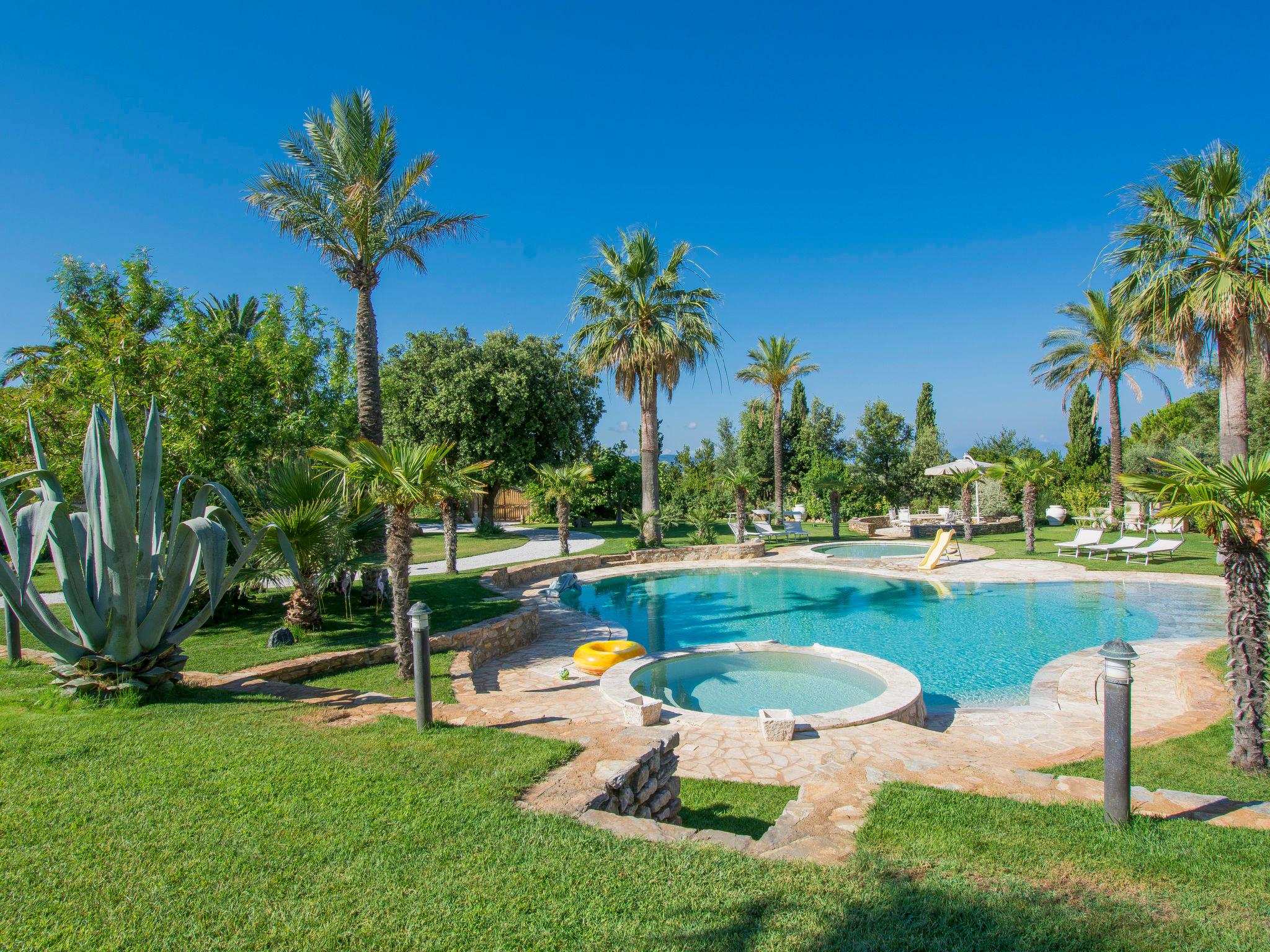 Foto 42 - Casa con 4 camere da letto a Campiglia Marittima con piscina privata e vista mare