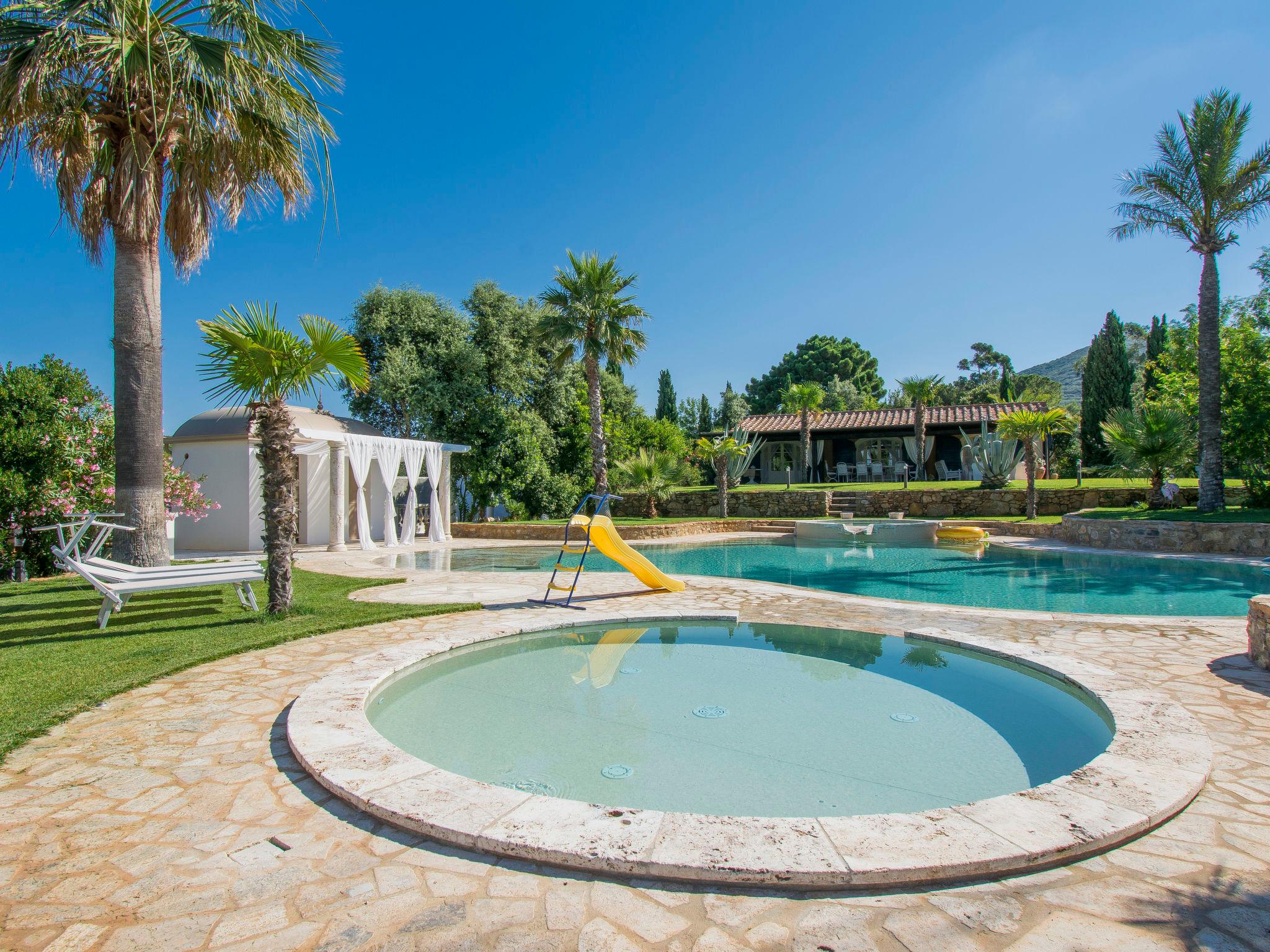 Foto 6 - Casa con 4 camere da letto a Campiglia Marittima con piscina privata e vista mare