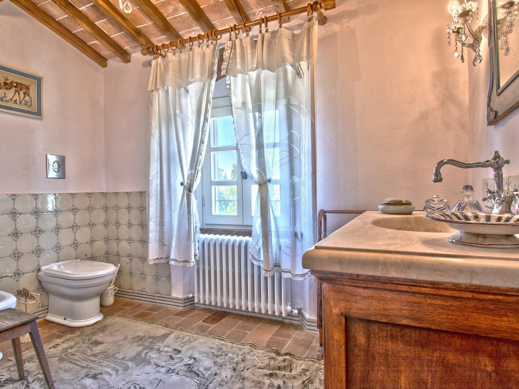 Photo 23 - 4 bedroom House in Campiglia Marittima with private pool and sea view