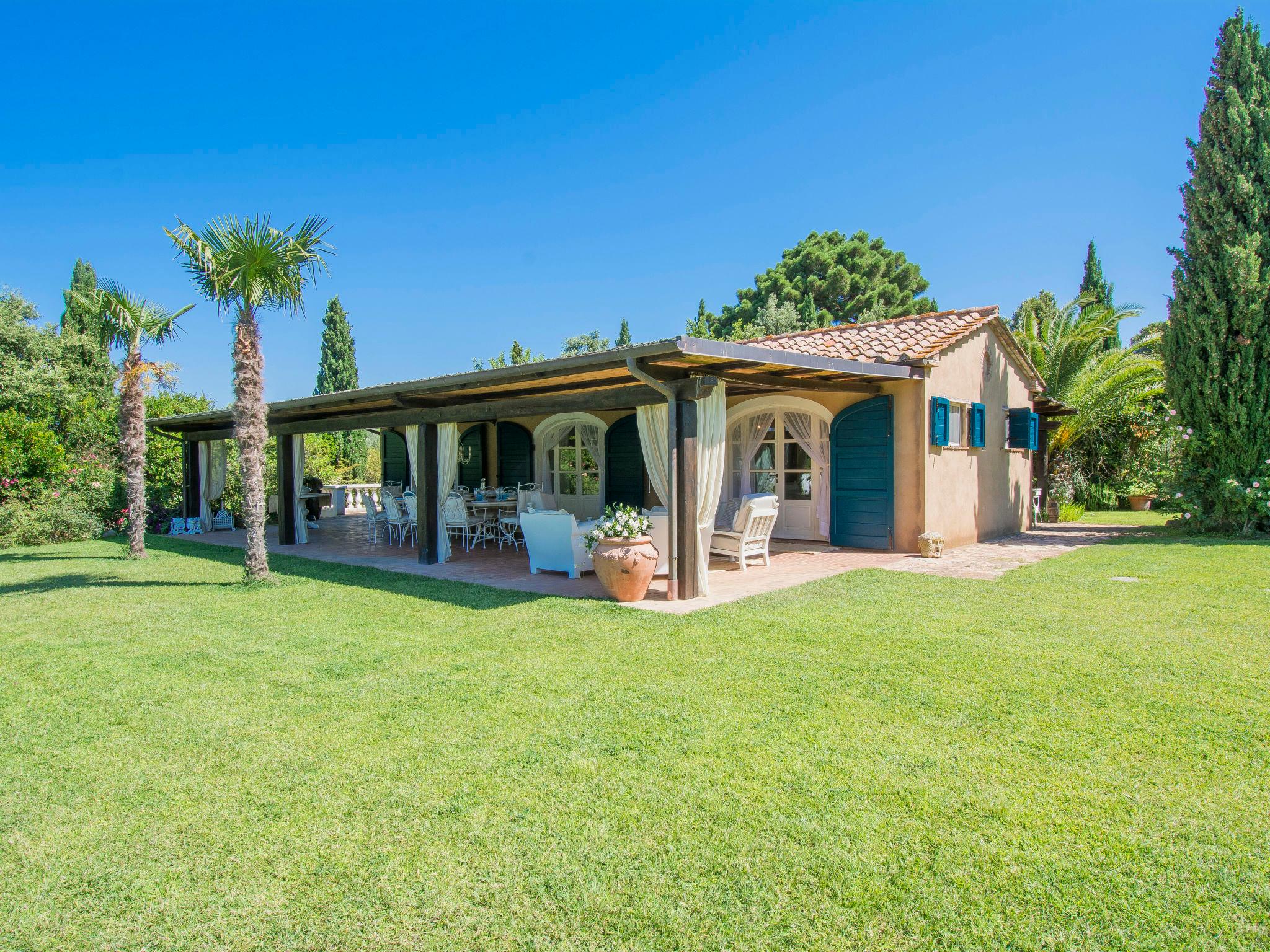 Foto 10 - Casa de 4 quartos em Campiglia Marittima com piscina privada e vistas do mar