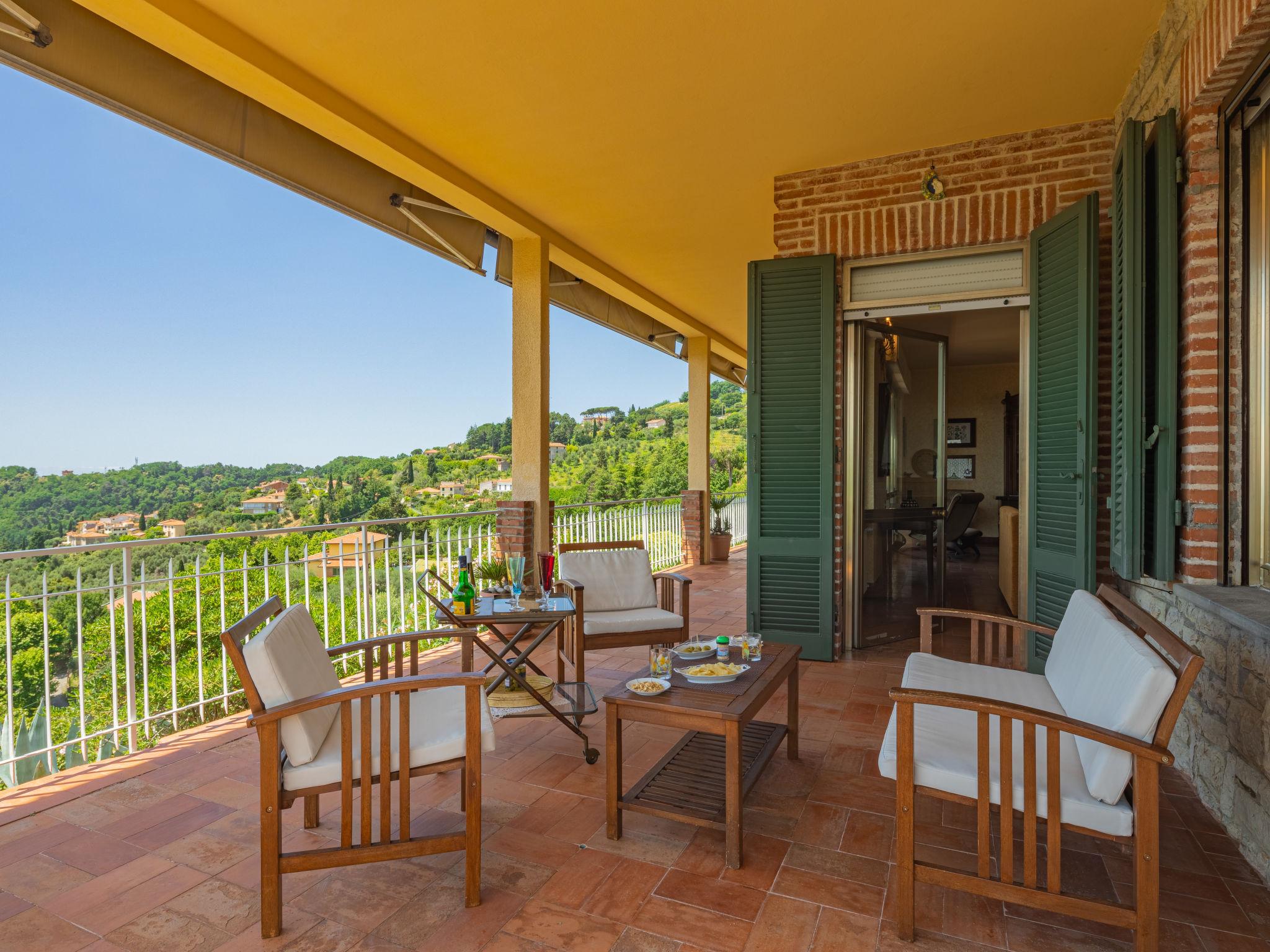 Photo 38 - Maison de 4 chambres à Massarosa avec piscine privée et vues à la mer