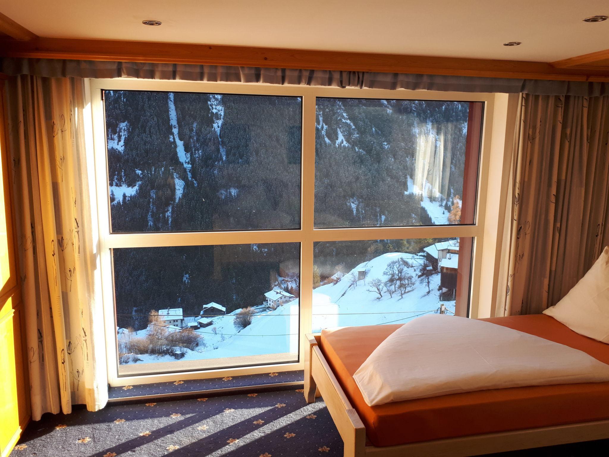 Foto 4 - Apartment mit 2 Schlafzimmern in Kappl mit terrasse und blick auf die berge