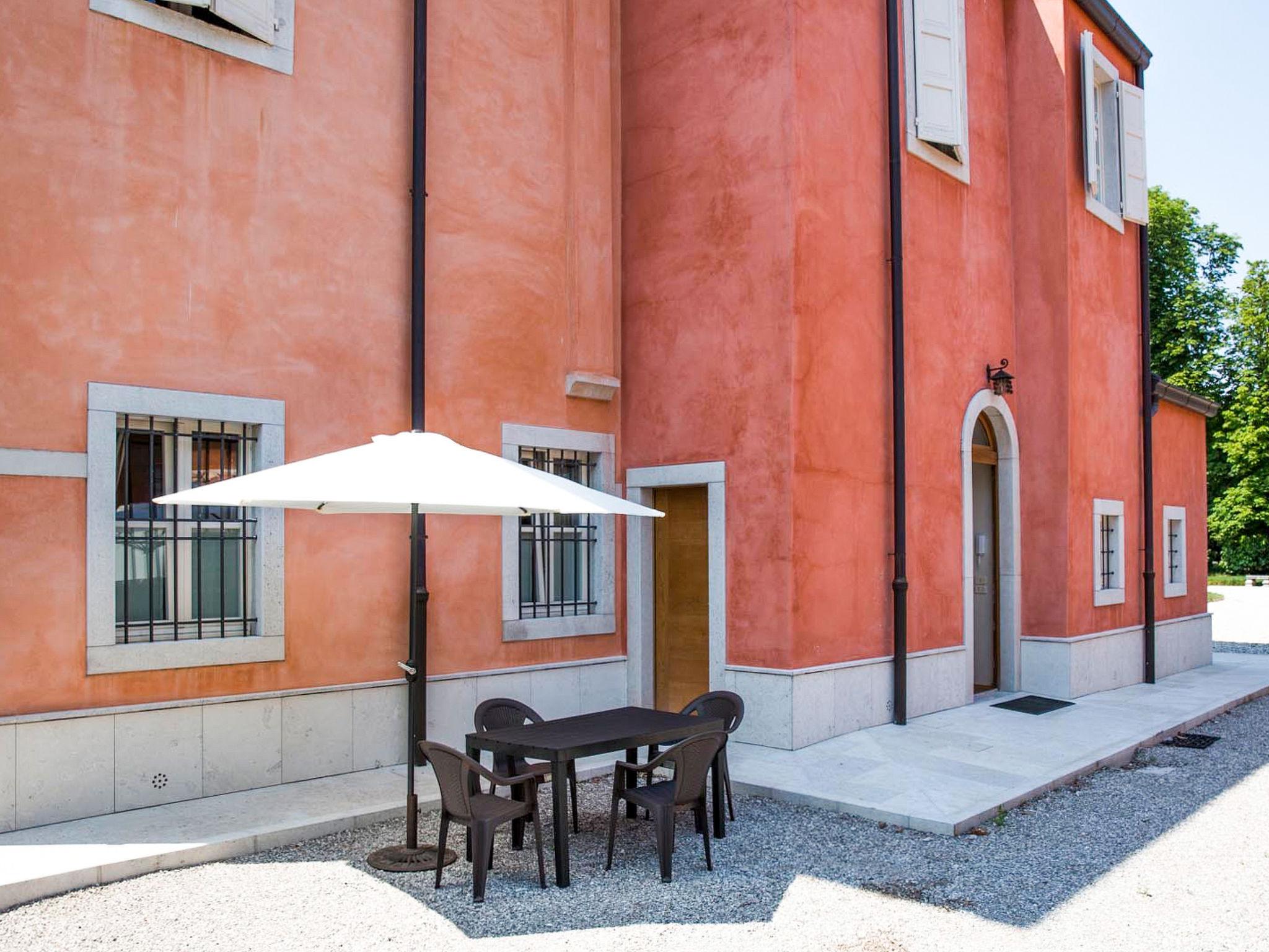 Foto 3 - Apartment mit 1 Schlafzimmer in Cervignano del Friuli mit garten