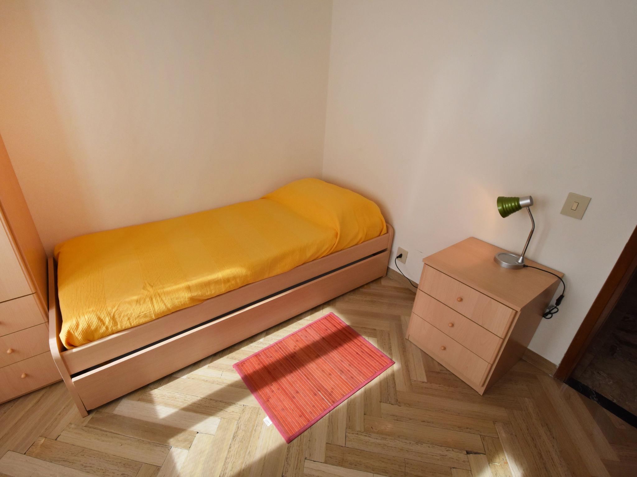 Foto 12 - Appartamento con 3 camere da letto a Venezia