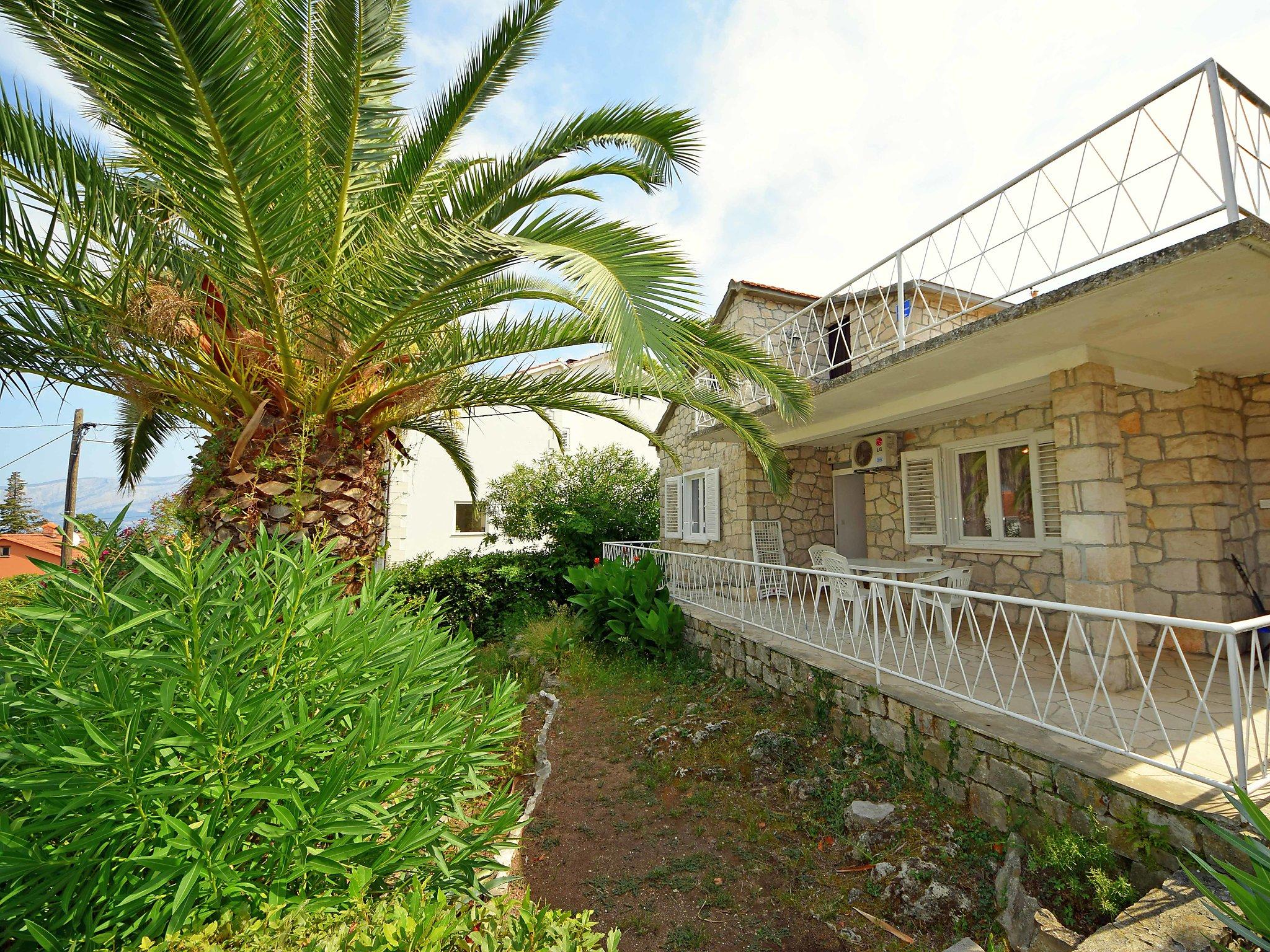 Foto 1 - Casa de 3 habitaciones en Postira con terraza y vistas al mar